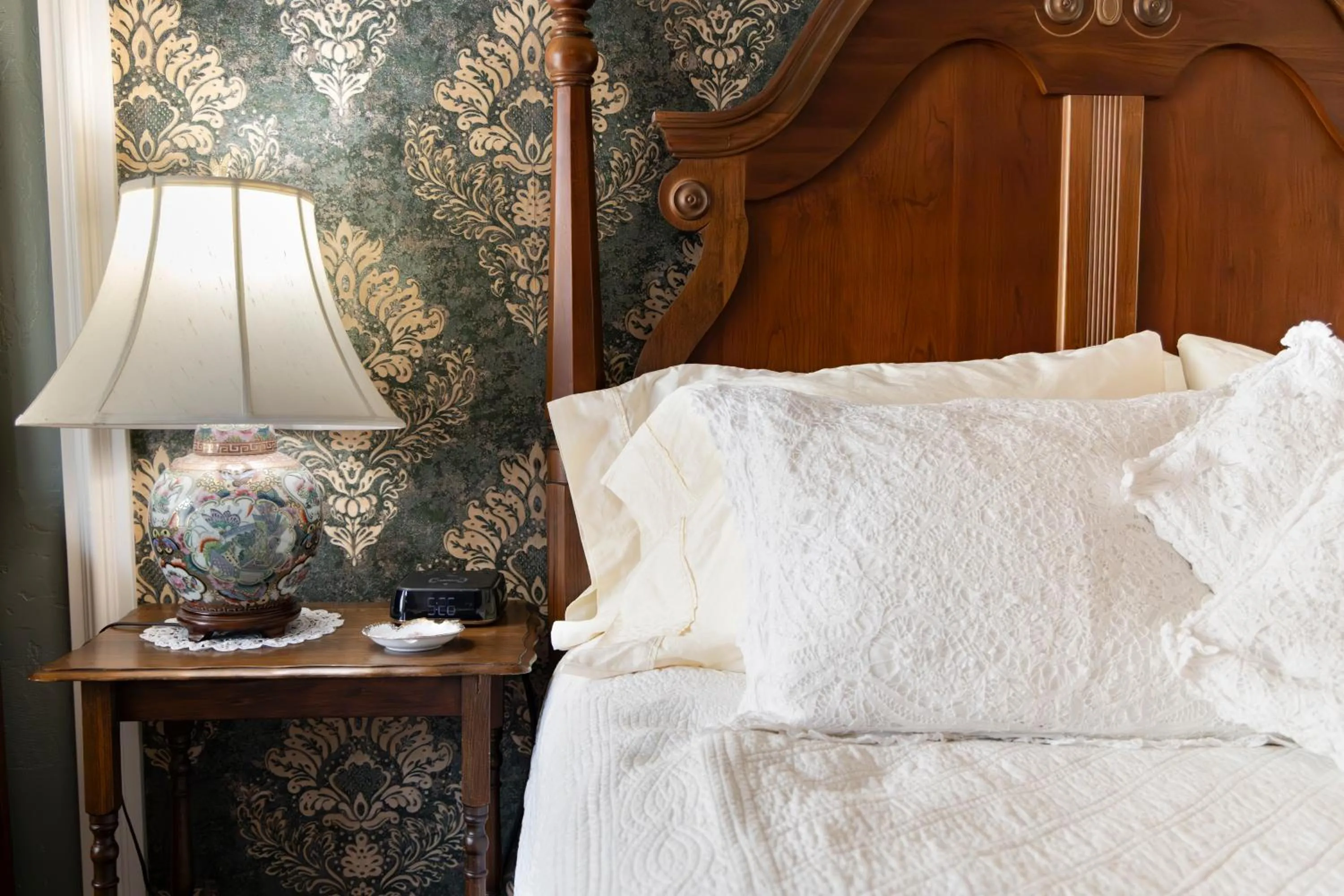 Bed in Weaverville Hotel