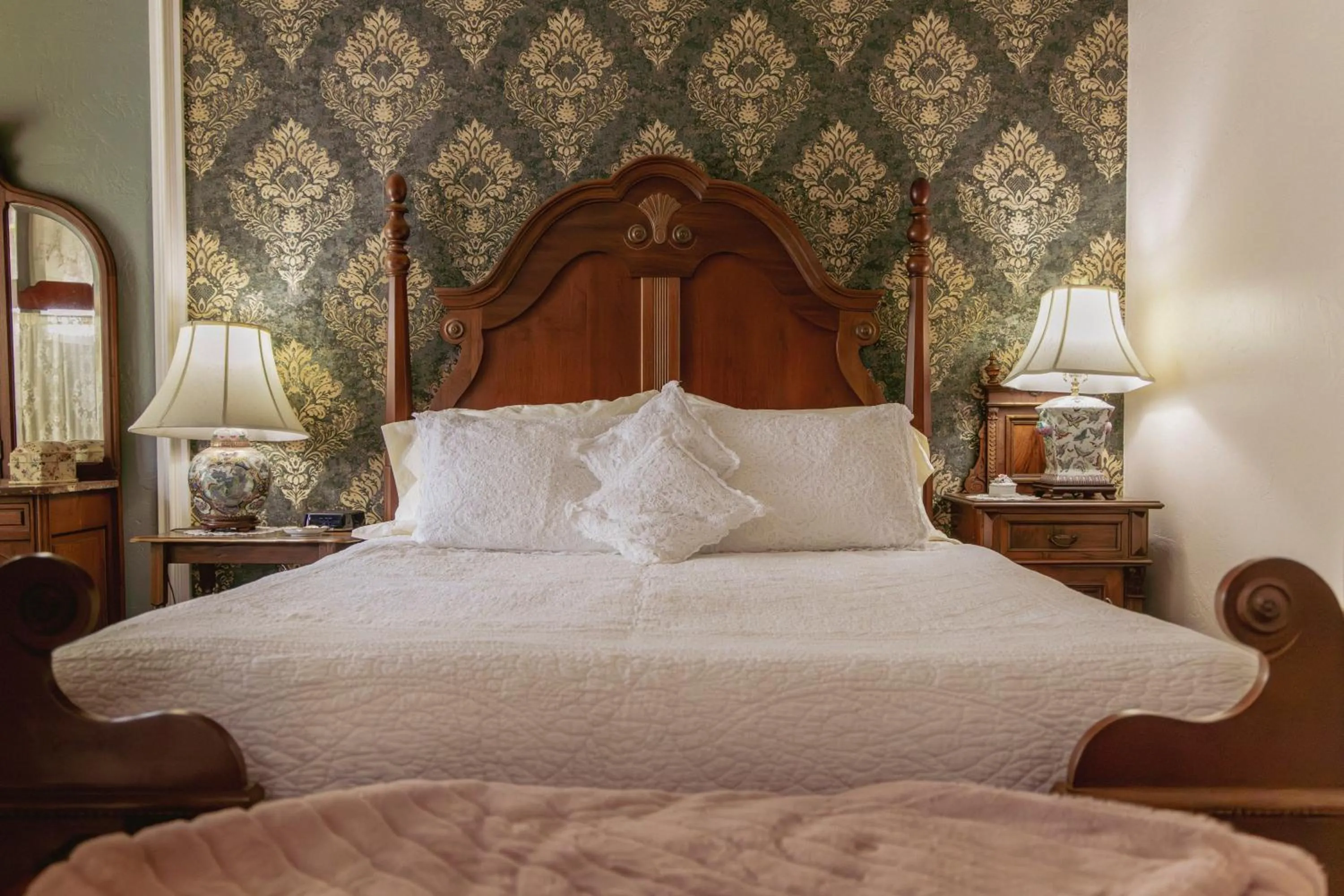 Bed in Weaverville Hotel