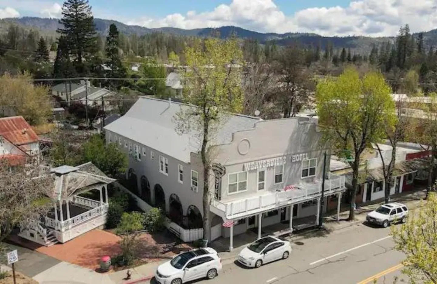 Property building in Weaverville Hotel