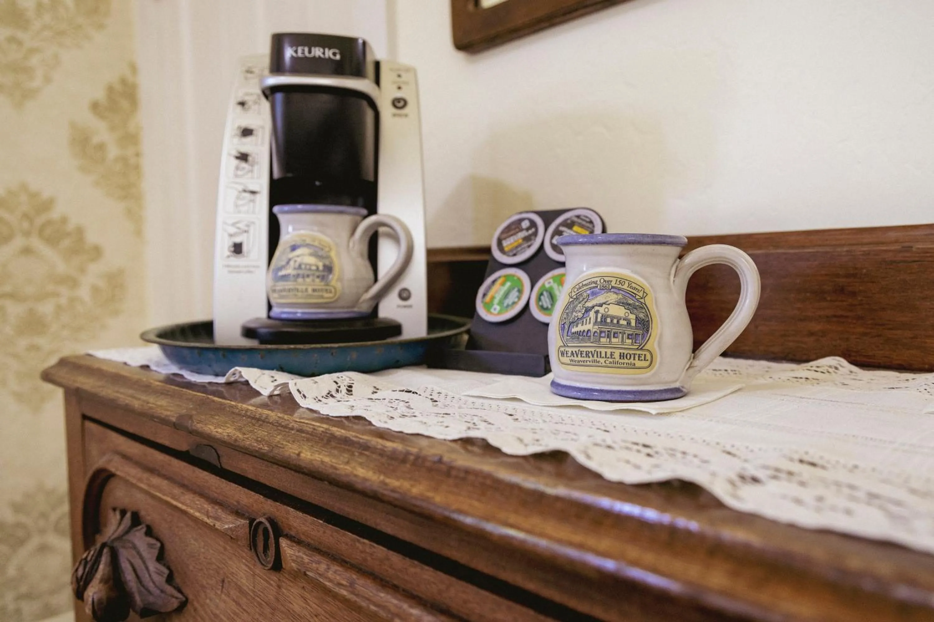 Coffee/tea facilities in Weaverville Hotel
