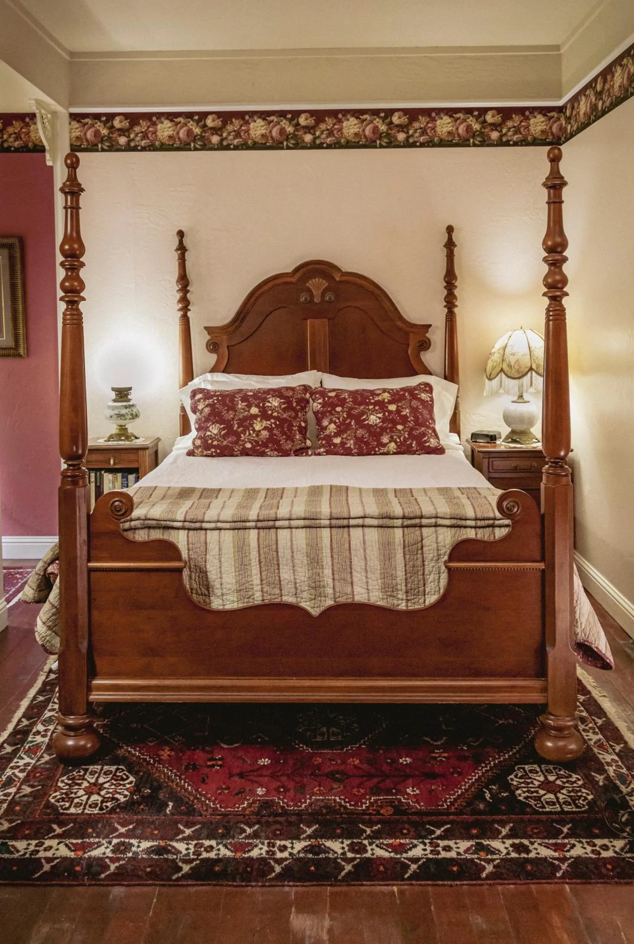 Bed in Weaverville Hotel