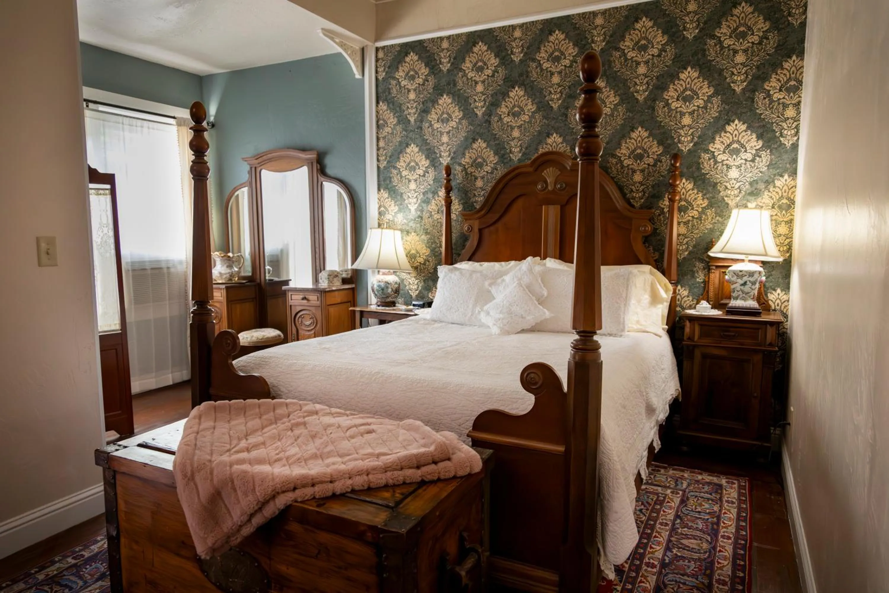 Bed in Weaverville Hotel