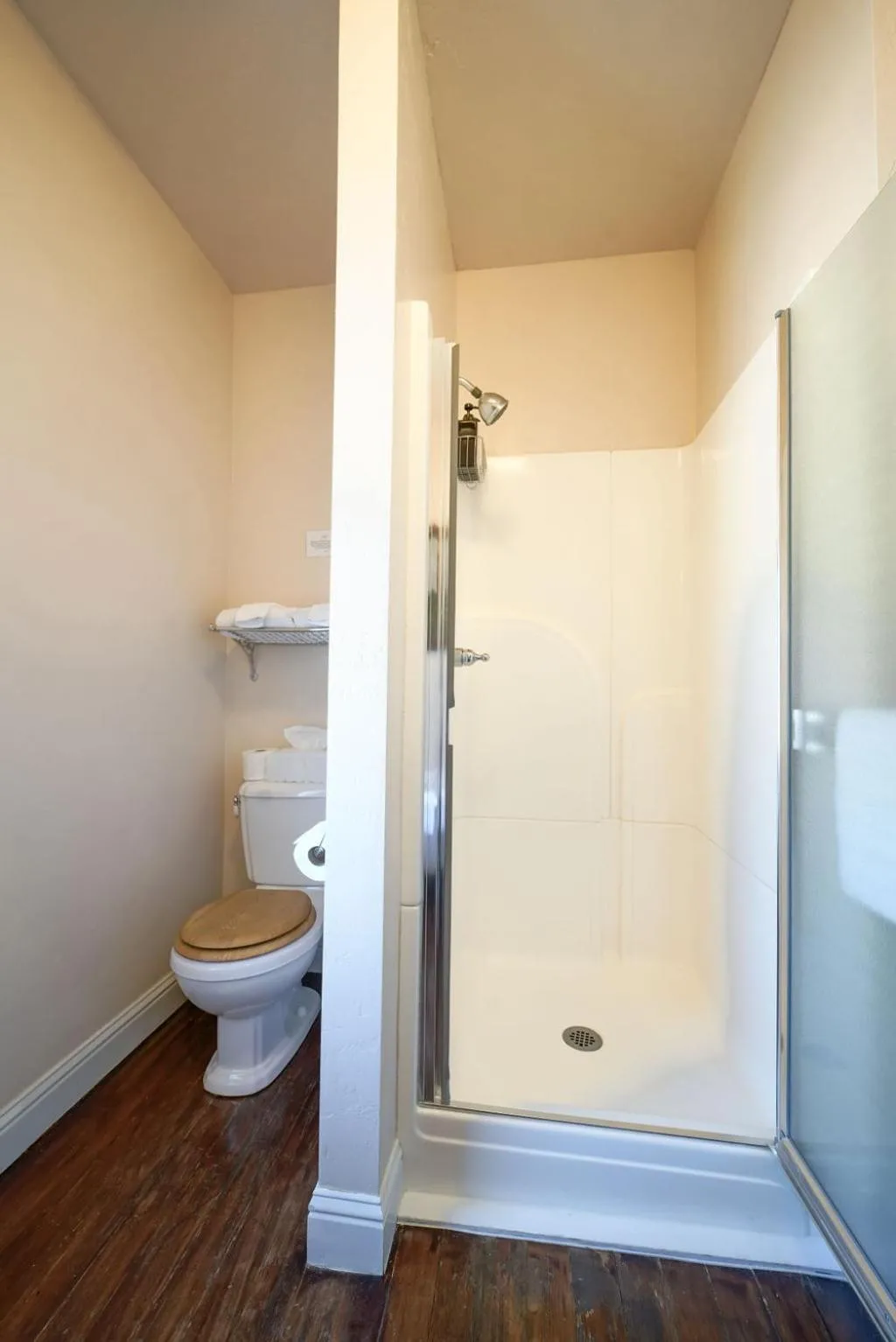 Shower in Weaverville Hotel