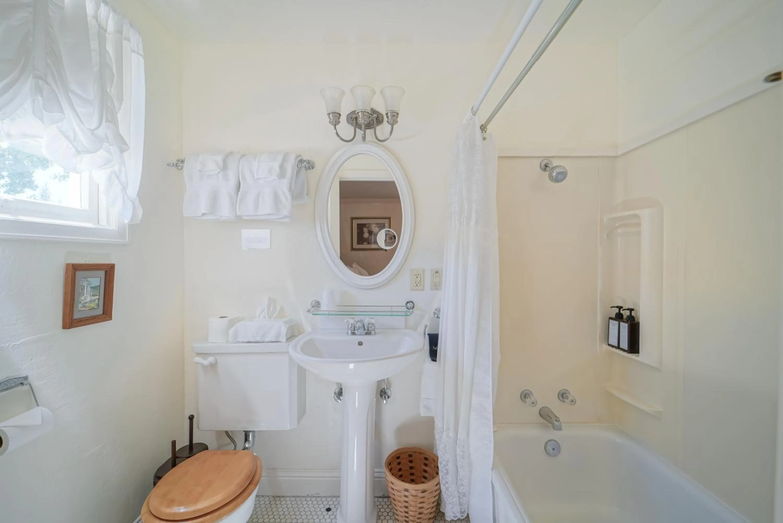 Shower in Weaverville Hotel