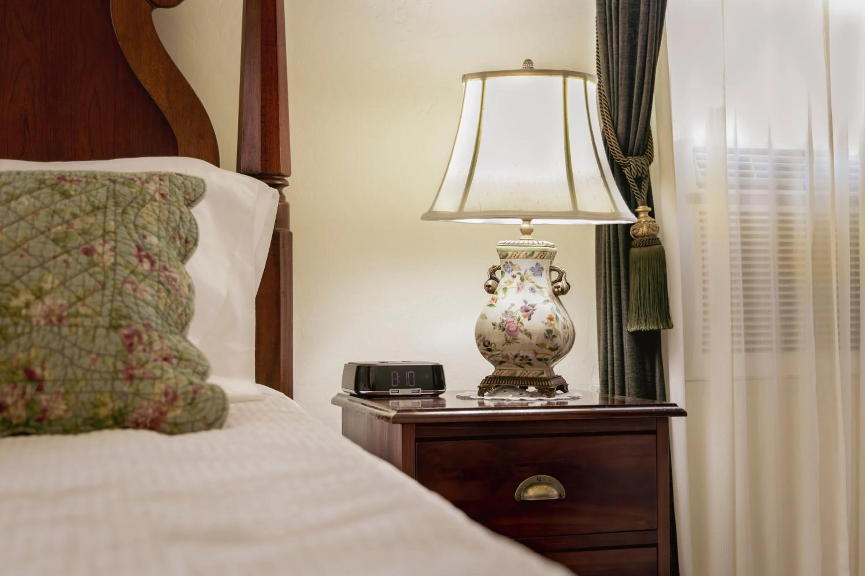 Bed in Weaverville Hotel