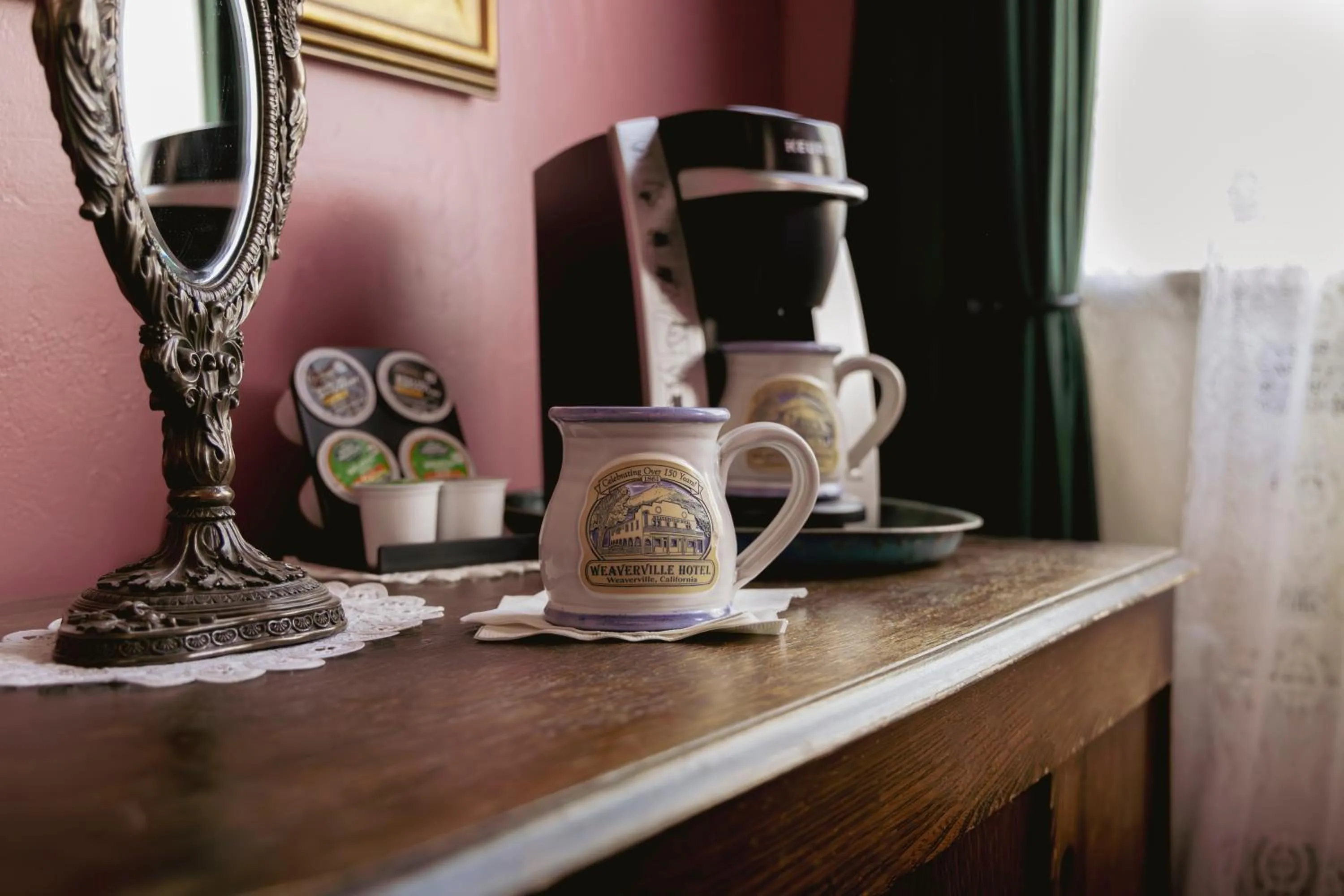 Coffee/tea facilities in Weaverville Hotel