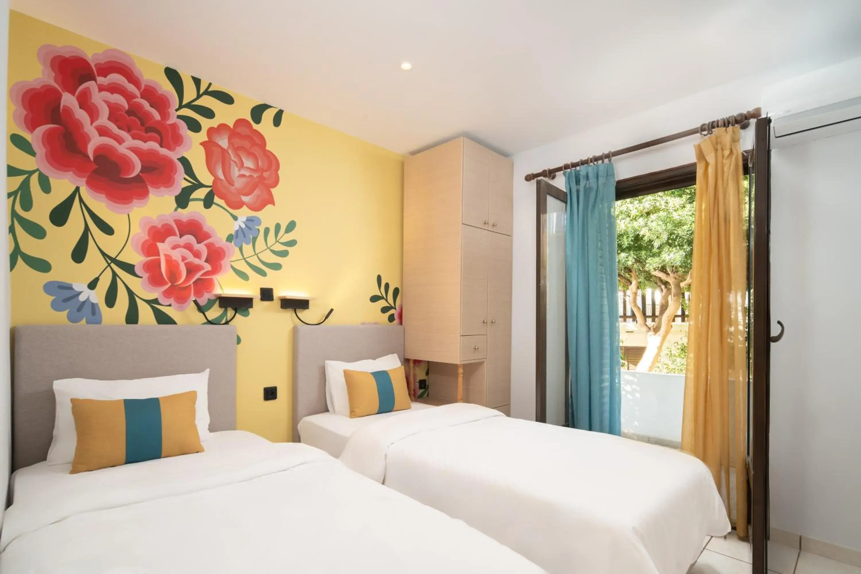 Two-Bedroom Apartment - Disability Access - Ground Floor in Monemvasia Green Apartments Two-Bedroom Apartment - Disability Access - Ground Floor in Monemvasia Green Apartments