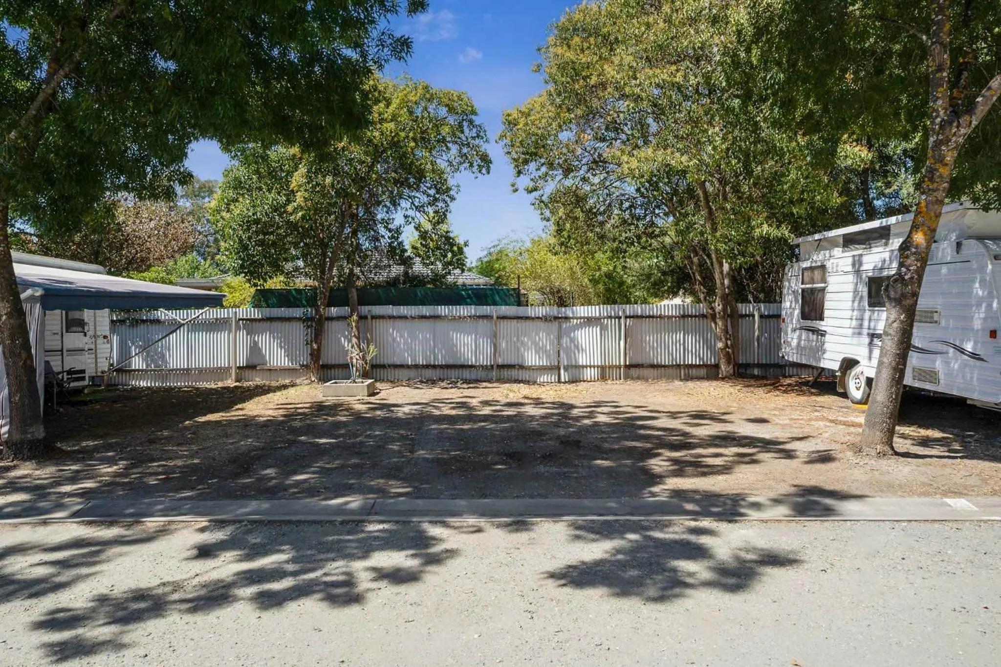 Parking in Albury Holiday Park