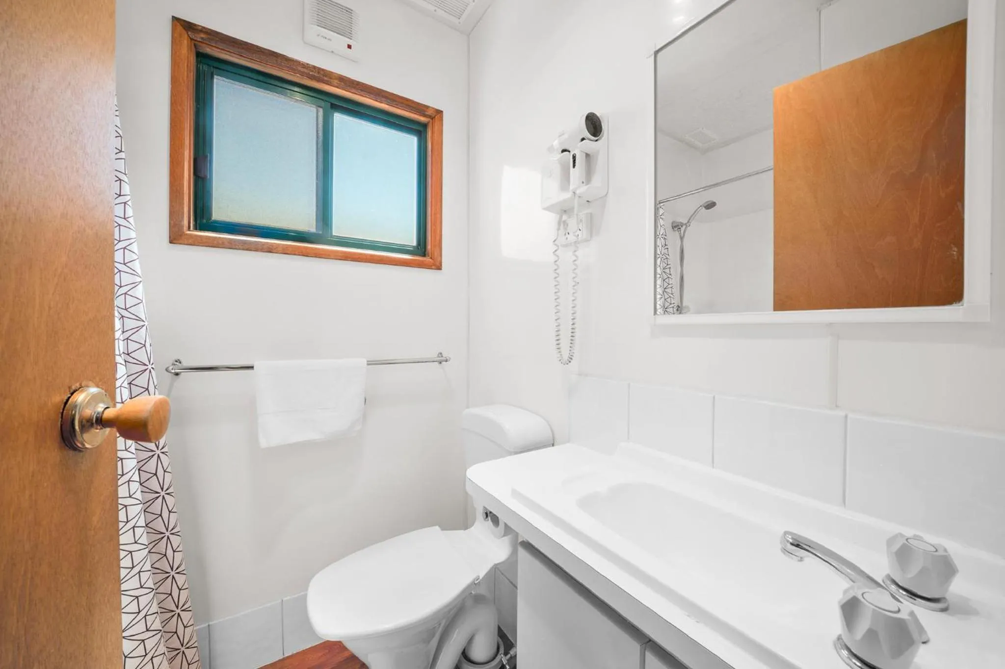 Bathroom in Albury Holiday Park