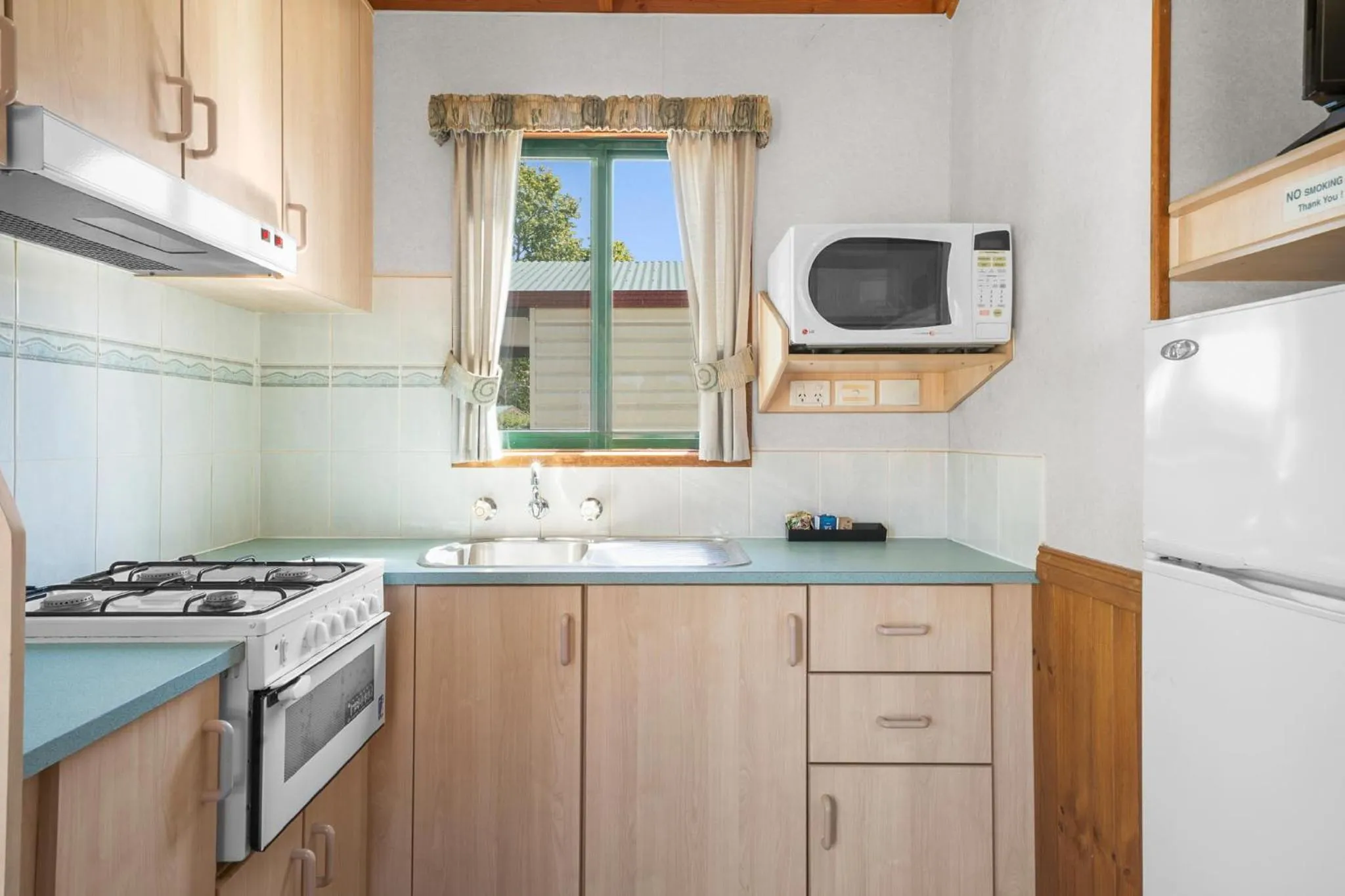 Kitchen or kitchenette in Albury Holiday Park