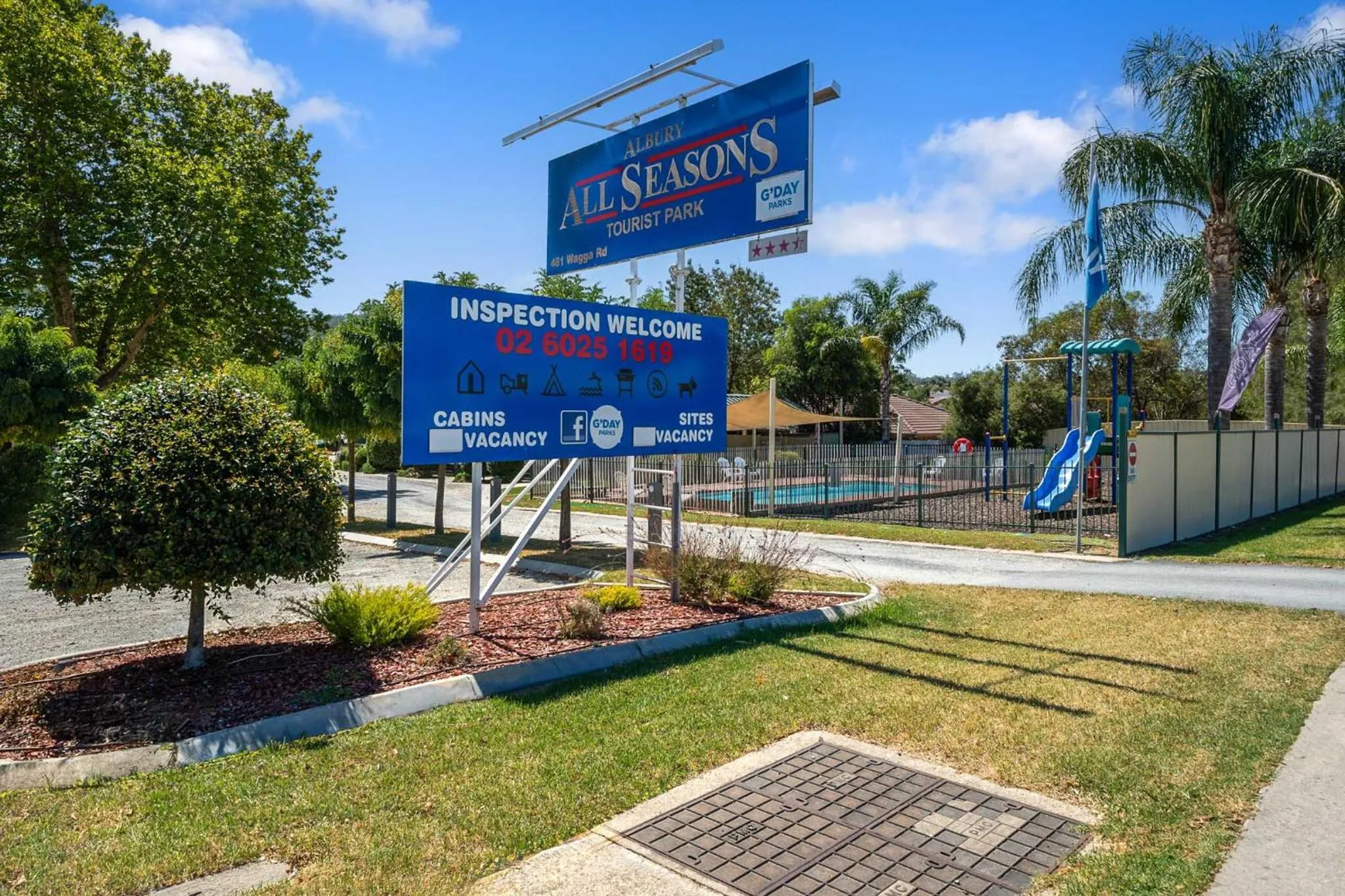 Facade/entrance in Albury Holiday Park