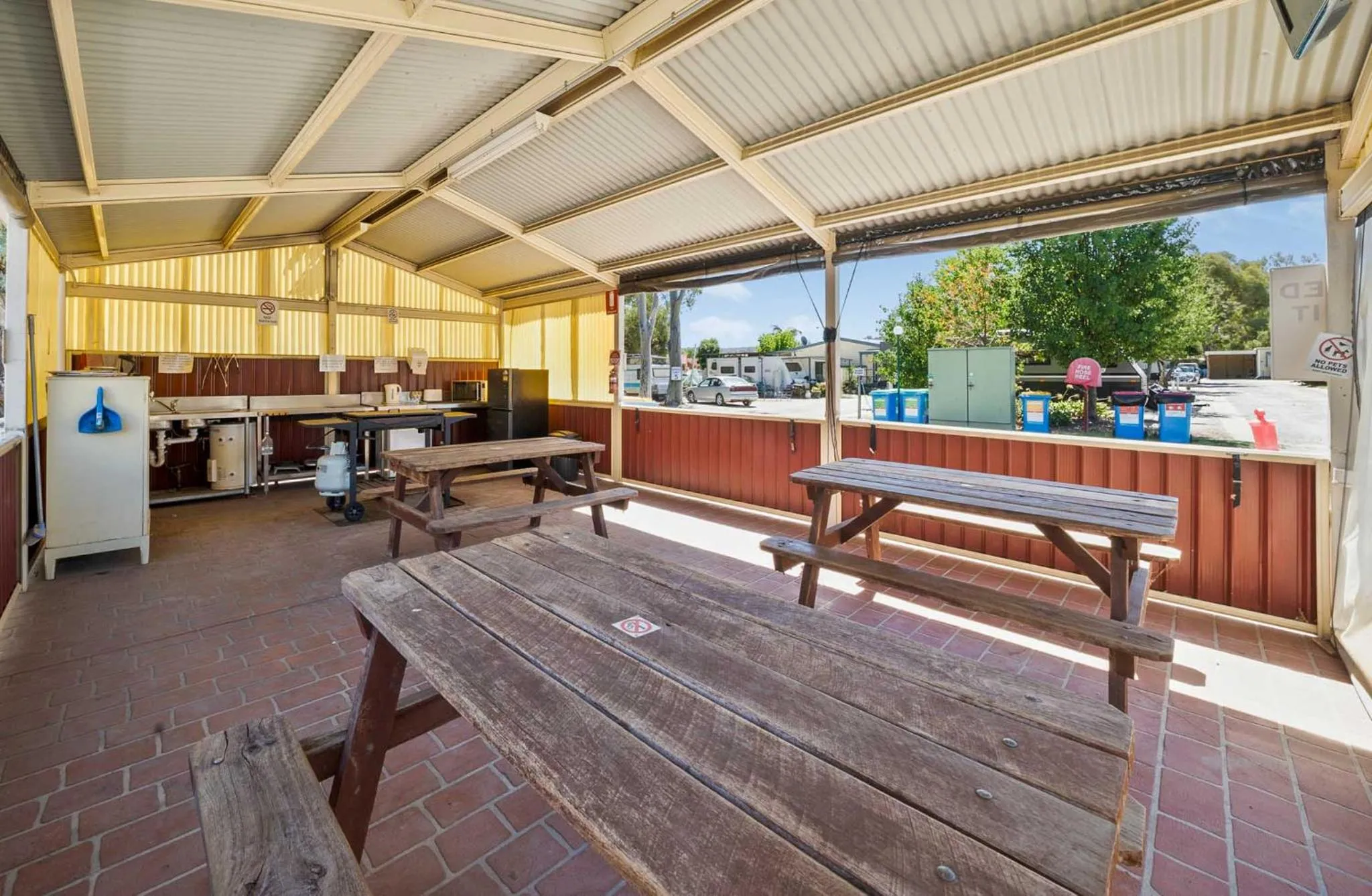 BBQ facilities in Albury Holiday Park