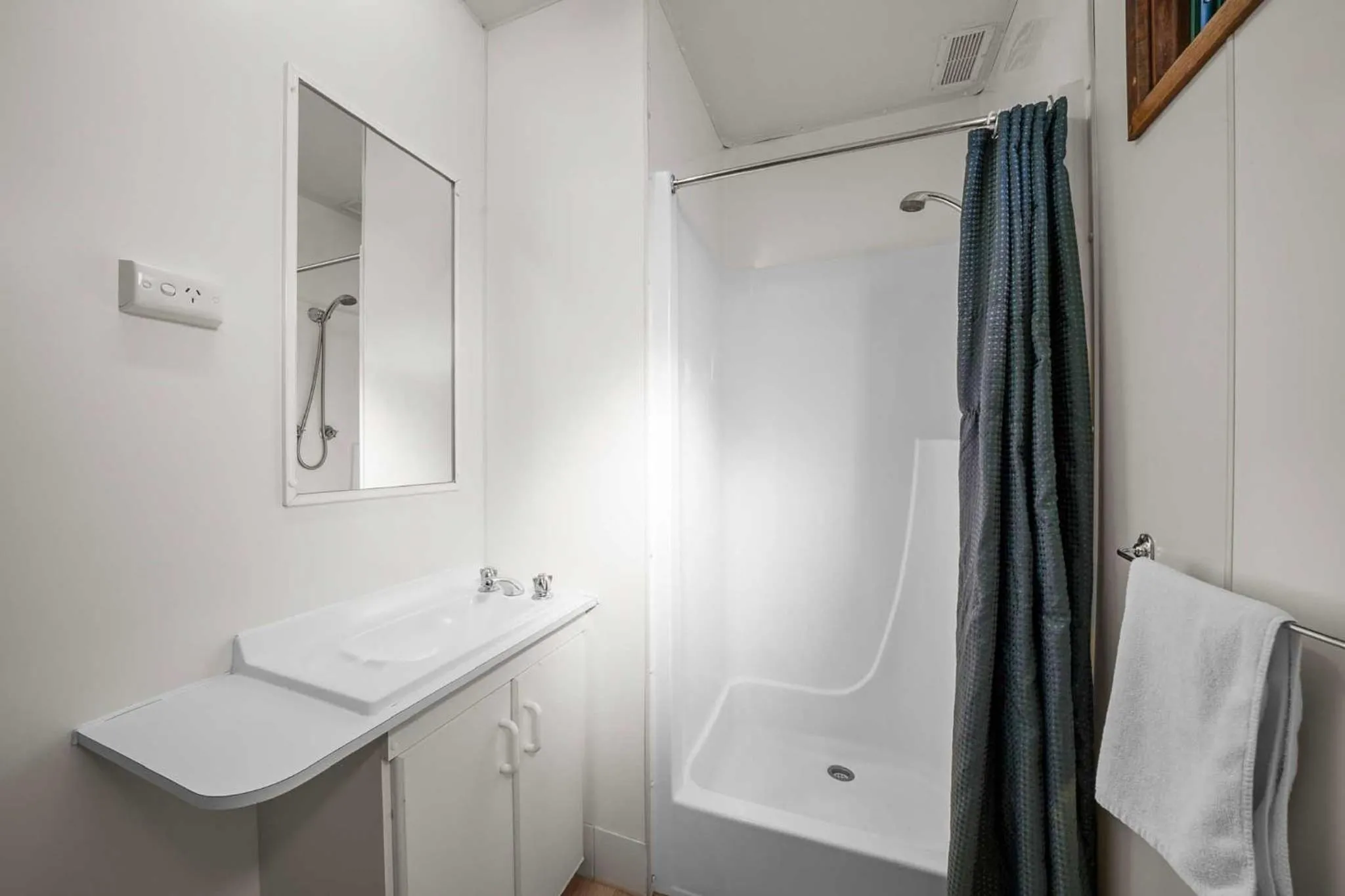 Bathroom in Albury Holiday Park