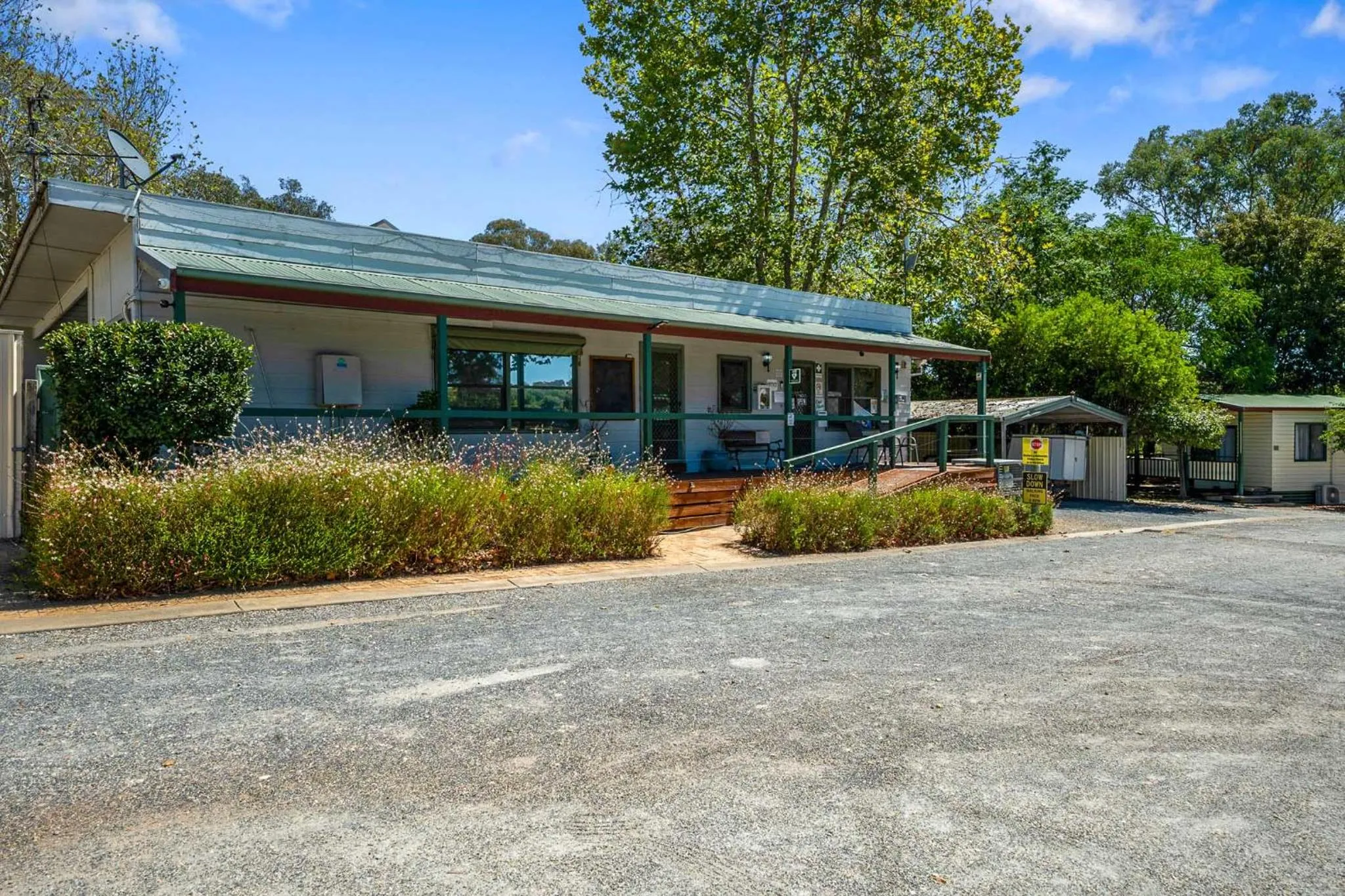Property building in Albury Holiday Park