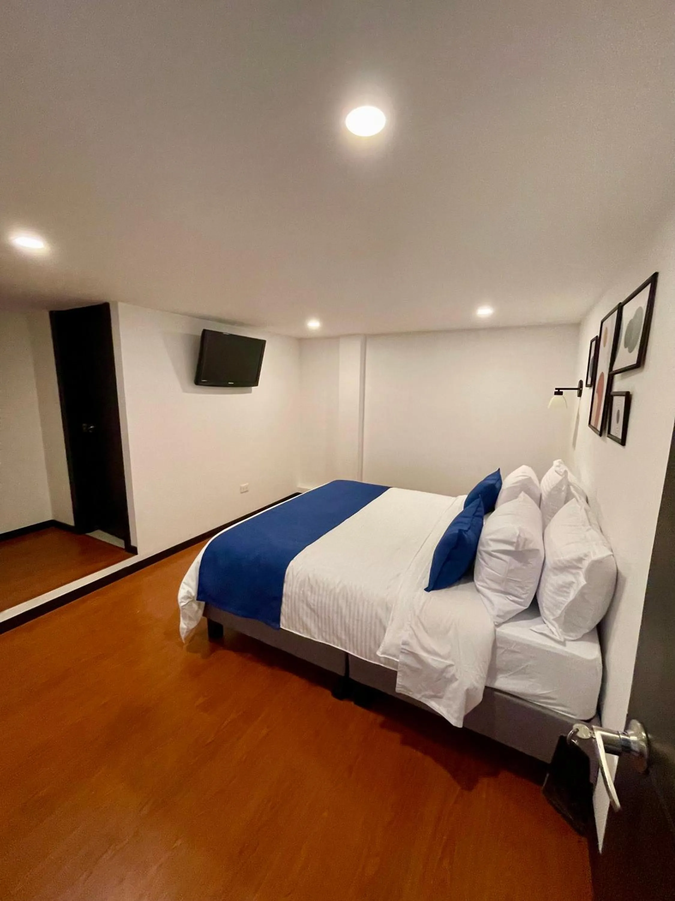 Bed in Hotel Embajada 44