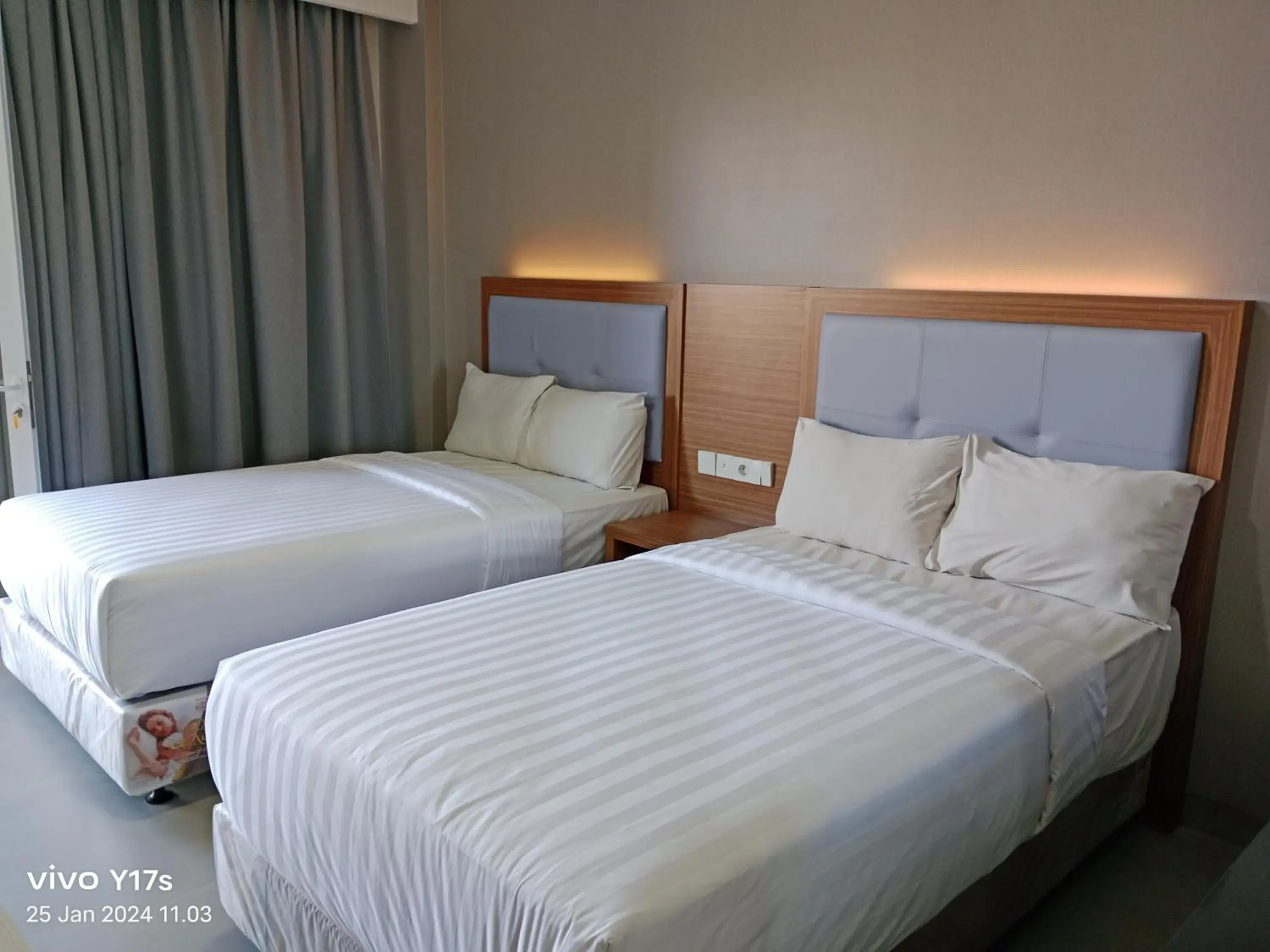 Bedroom, Bed in Grand Cahaya Hotel Pangandaran Bedroom, Bed in Grand Cahaya Hotel Pangandaran