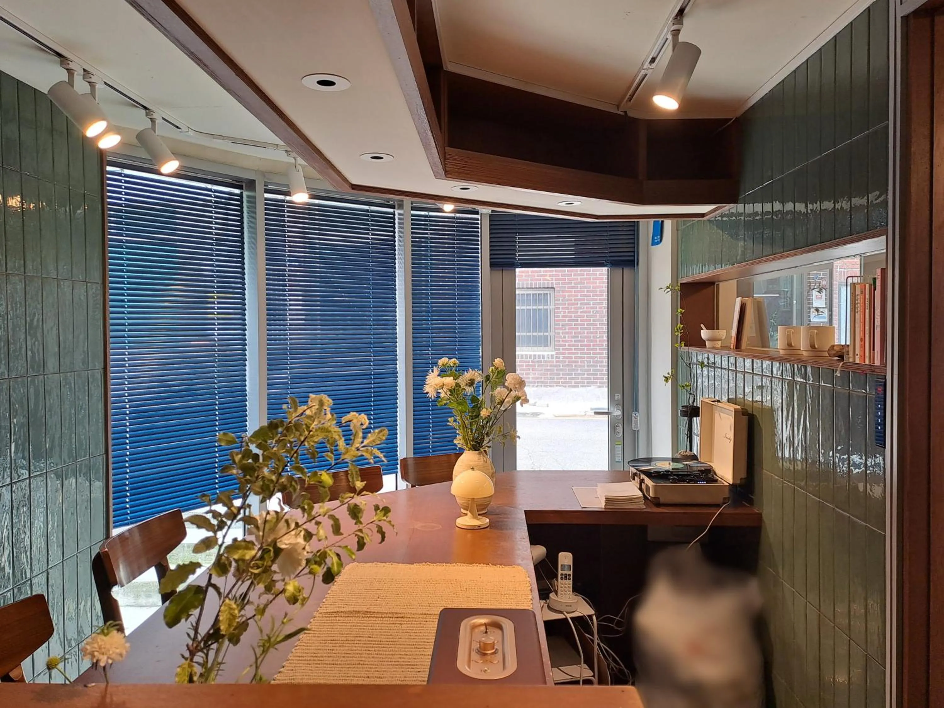 Restaurant/places to eat in The Phase Boutique Hotel 동대문