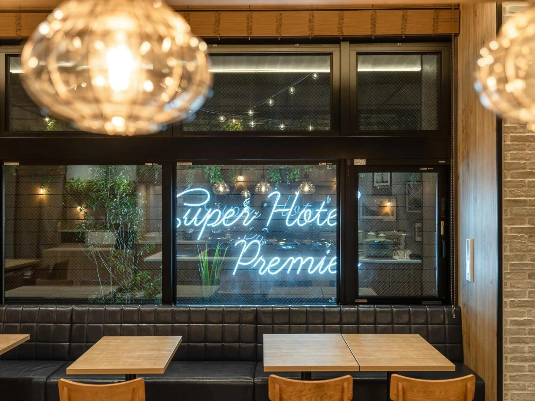 Lounge or bar in Super Hotel Premier Nagoya Sakuradoriguchi