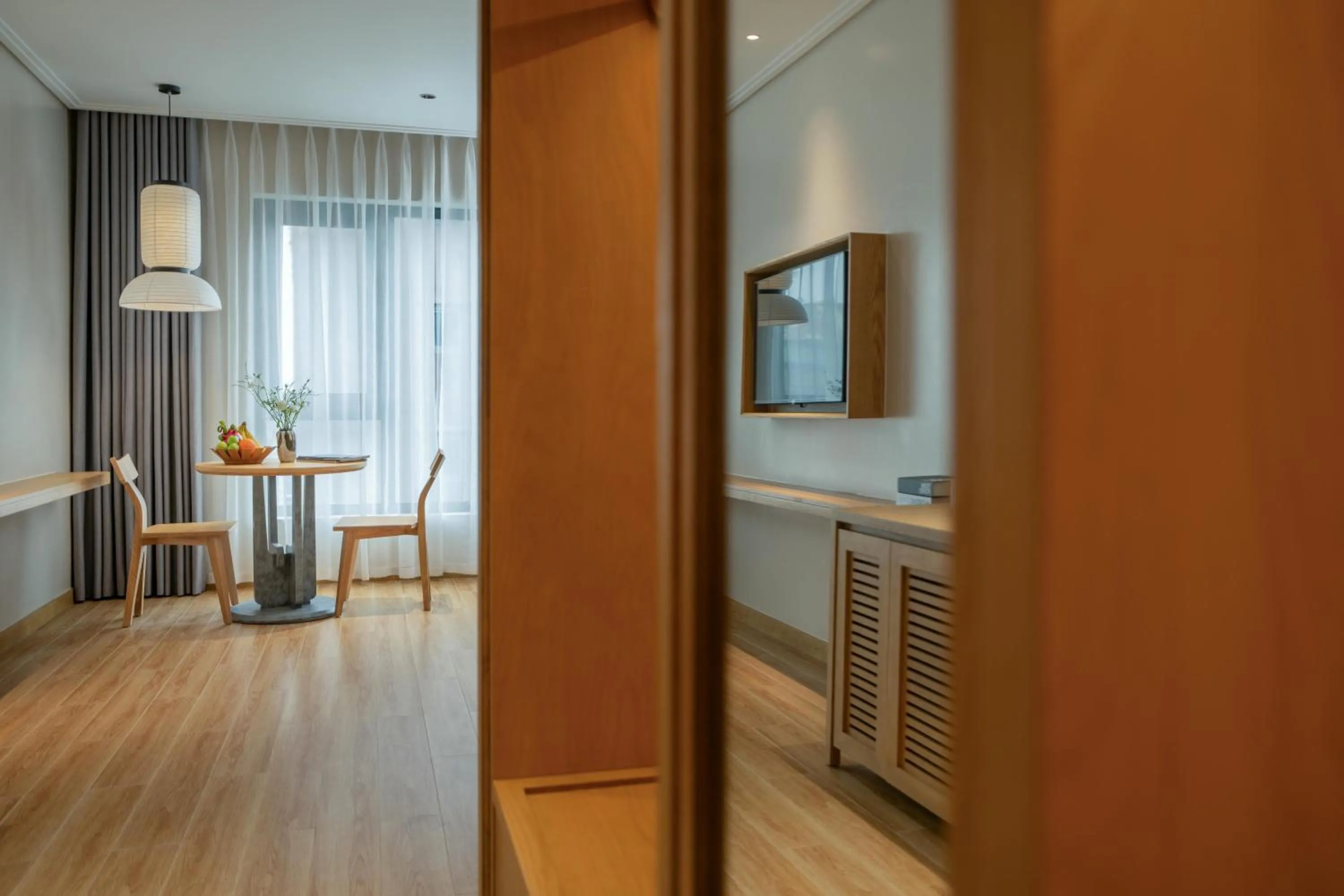 Dining area in Nam Dat Hotel by D'Lecia Ha Long