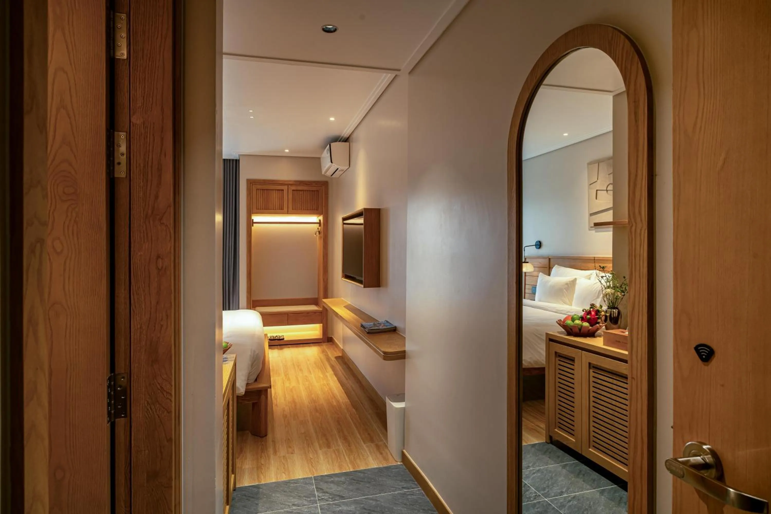 Photo of the whole room, Bed in Nam Dat Hotel by D'Lecia Ha Long