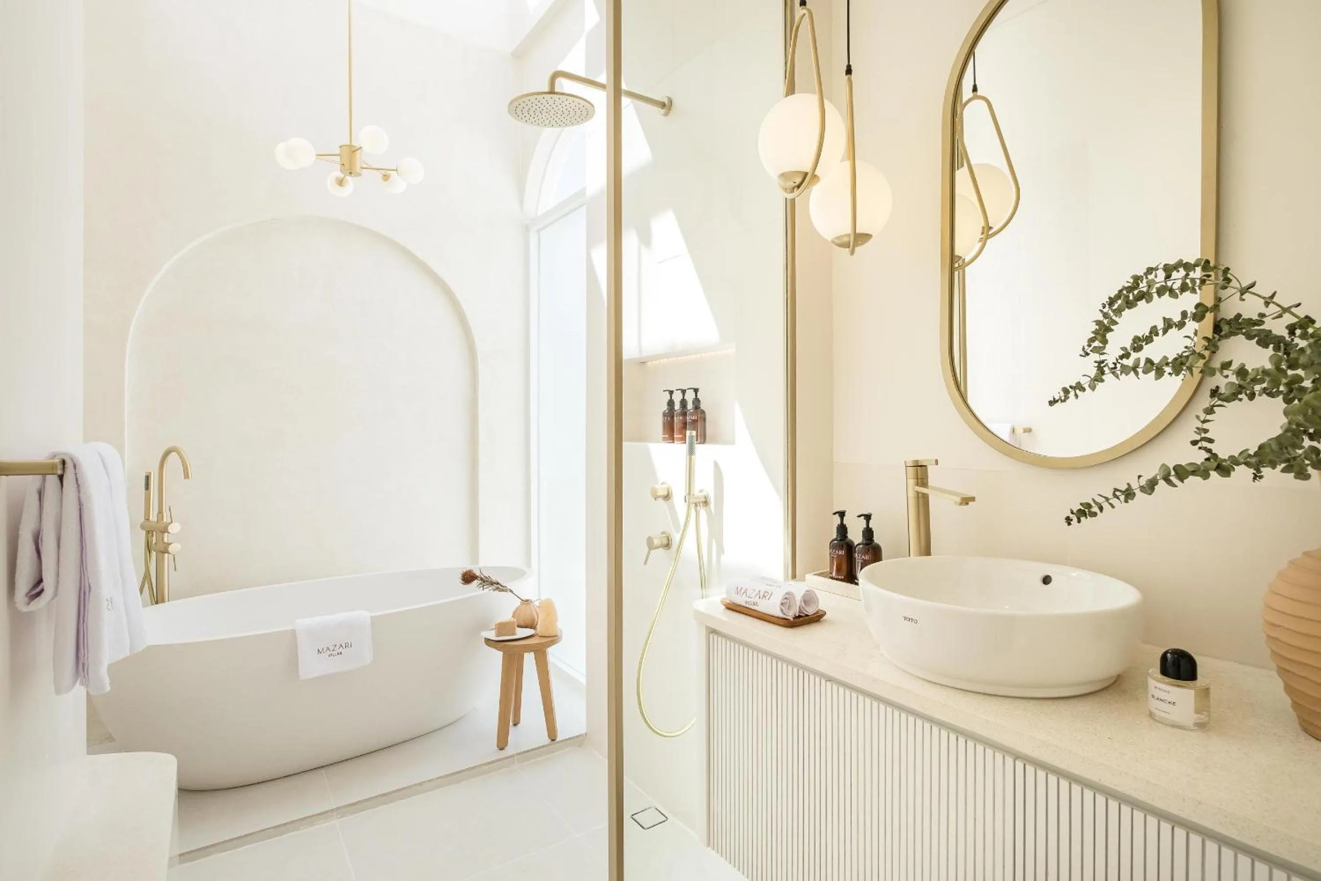 Shower in Mazari Villas