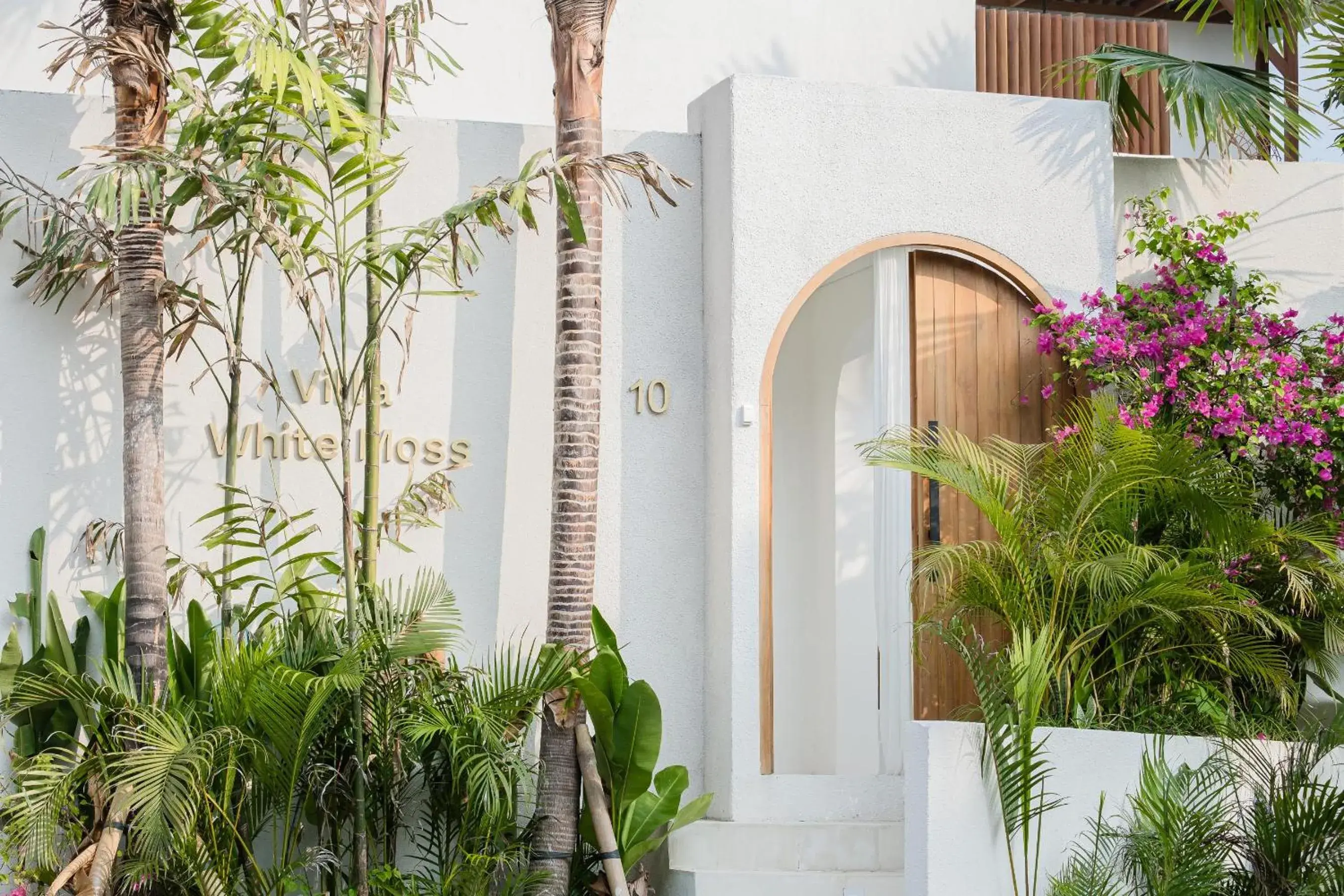 Facade/entrance in Mazari Villas Facade/entrance in Mazari Villas