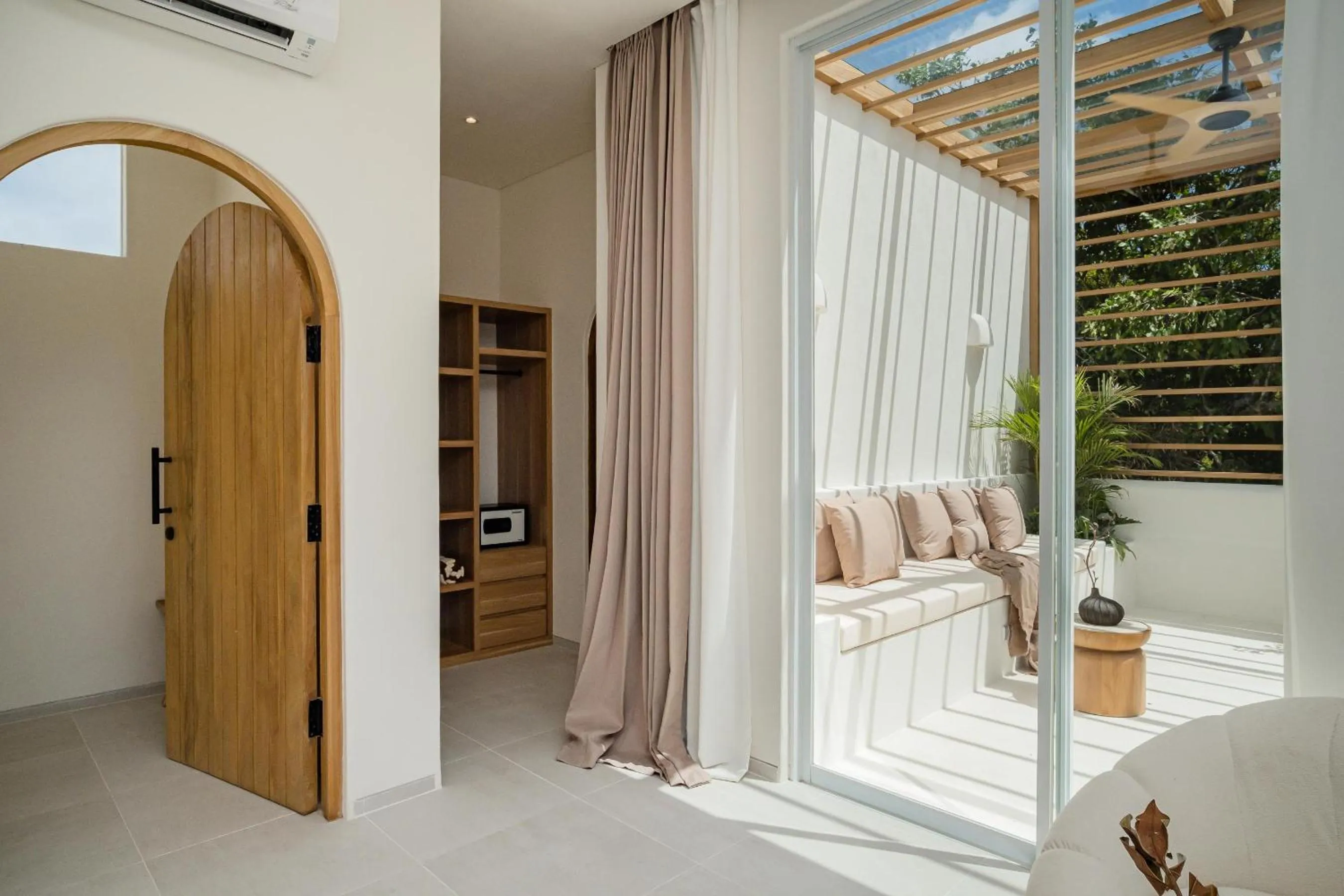 Balcony/Terrace in Mazari Villas