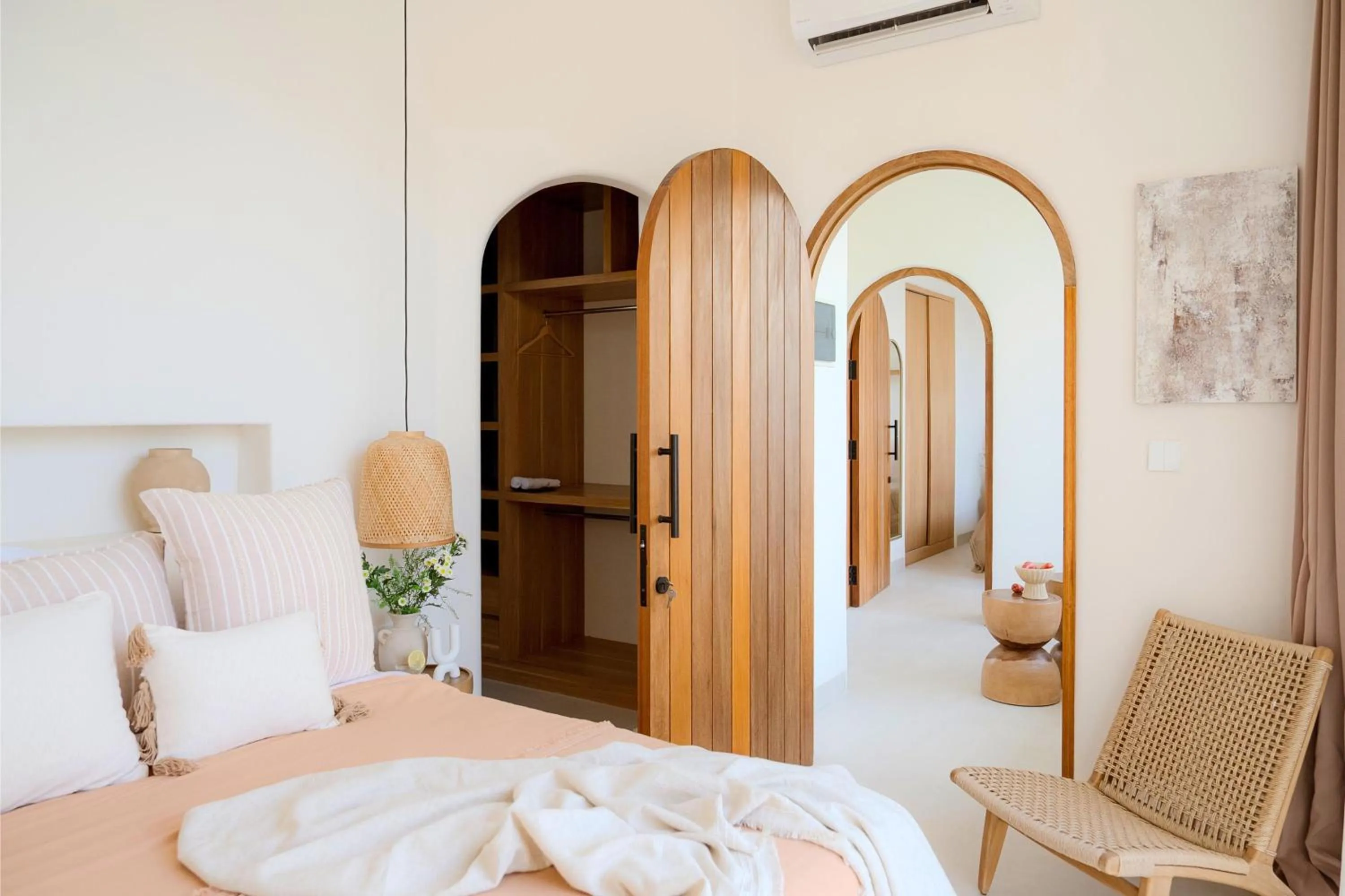 Bed in Mazari Villas