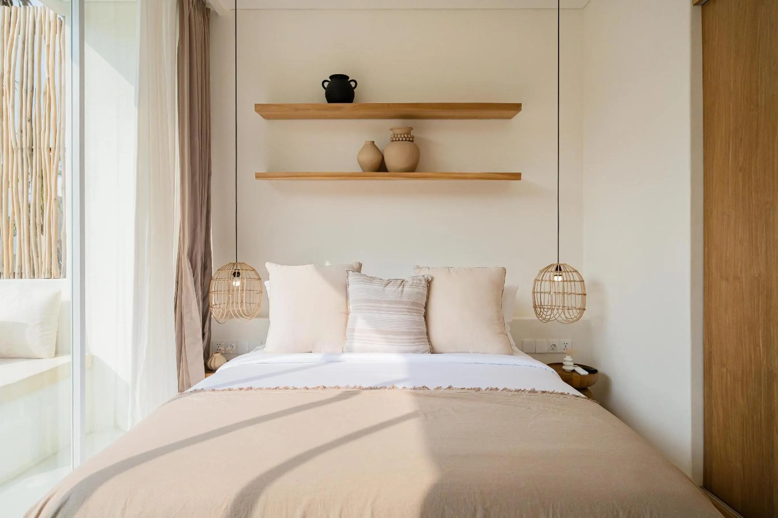 Bed in Mazari Villas