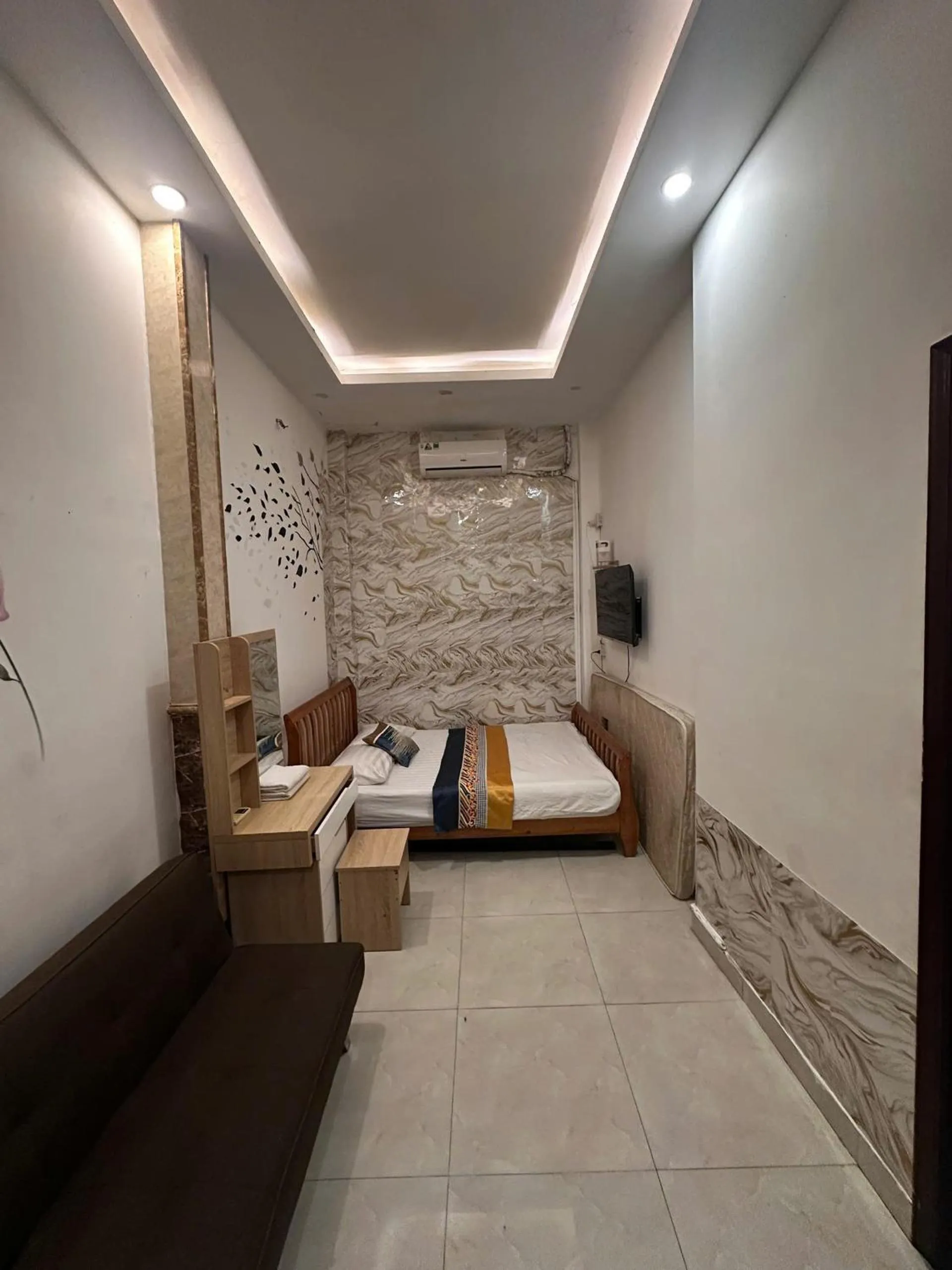 Bed in Alleyway home