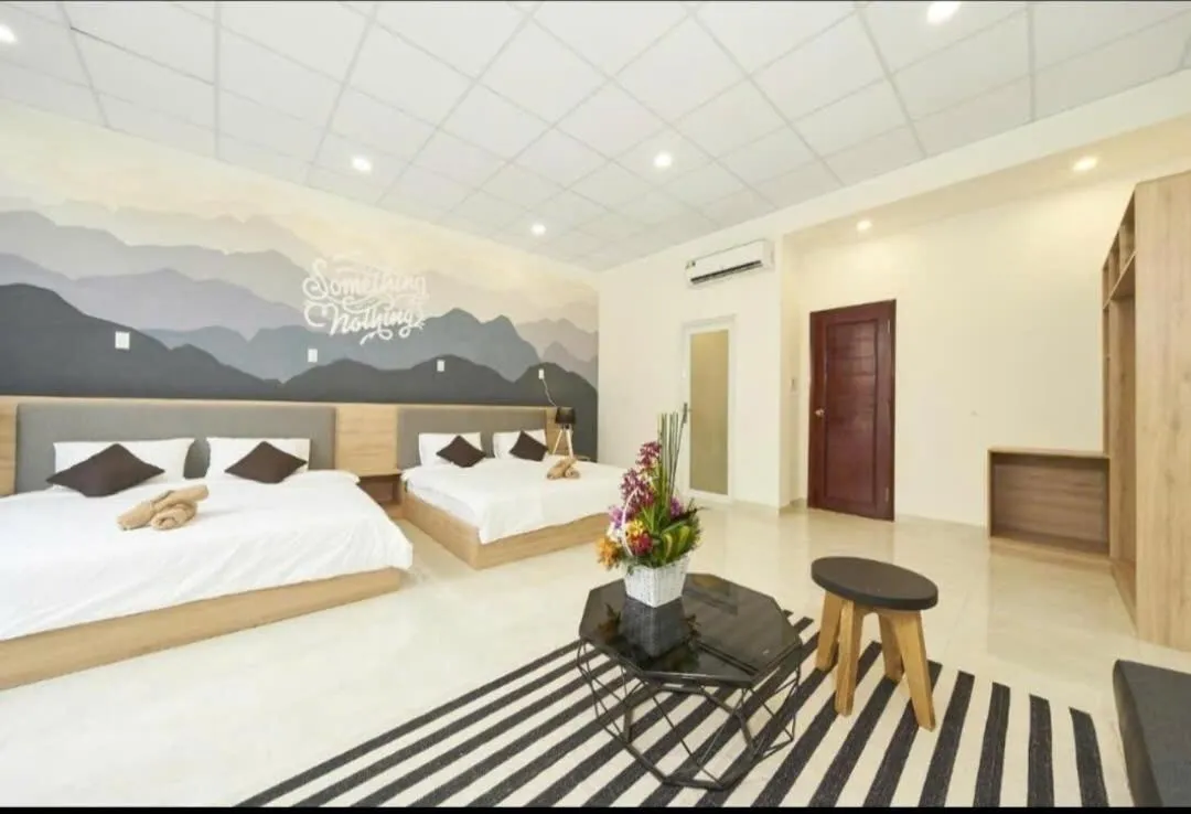 Bedroom, Bed in Alleyway home