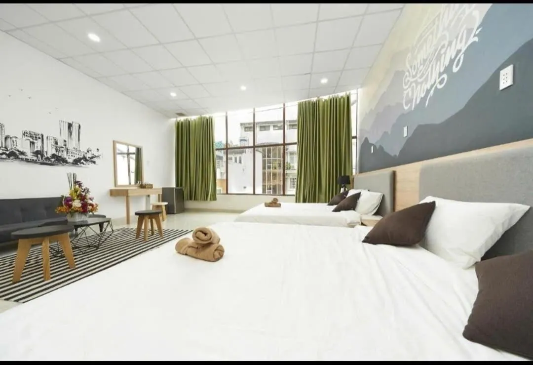 Bedroom, Bed in Alleyway home