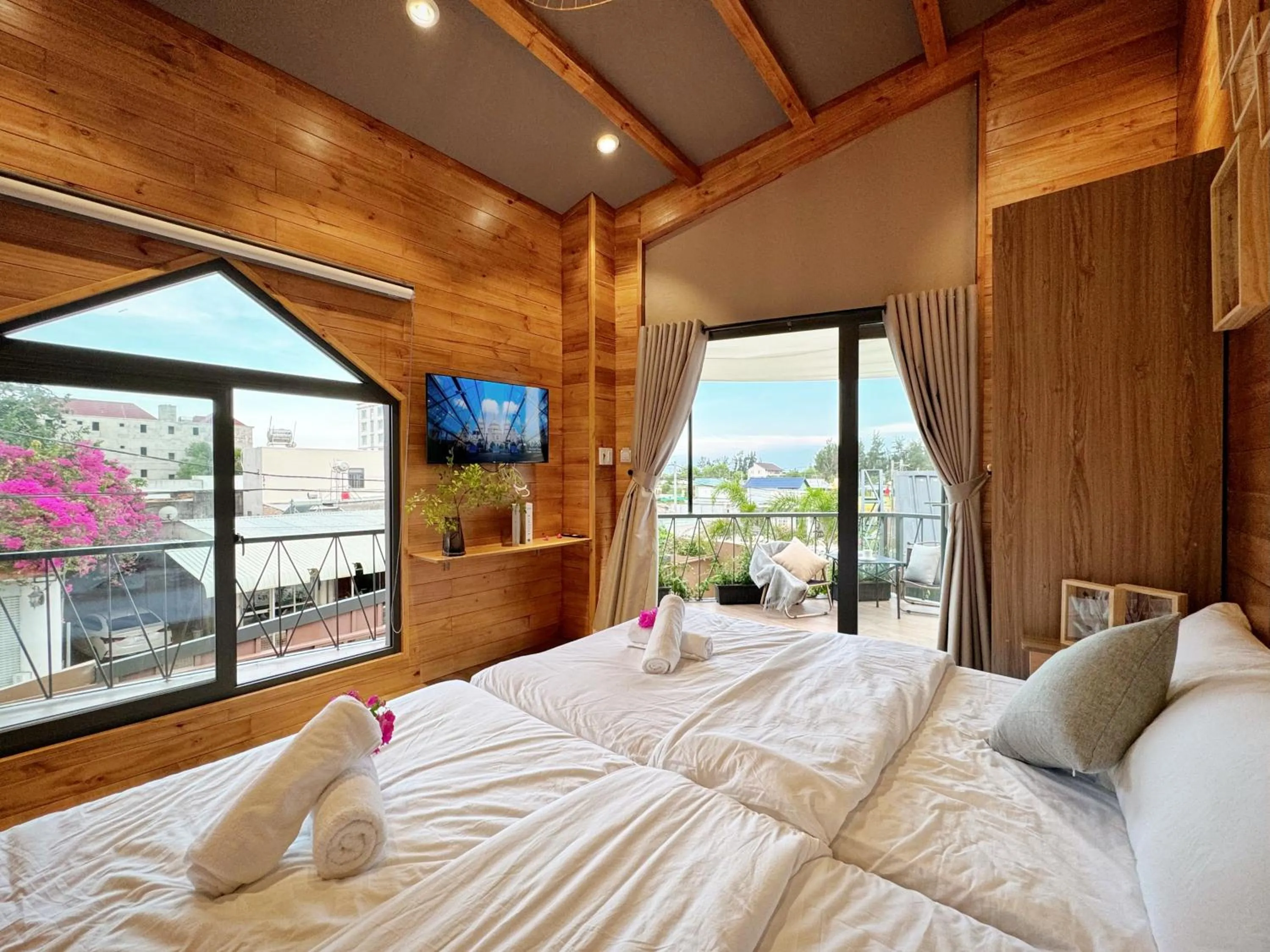 View (from property/room), Bed in Vanilla Ho Tram Homestay