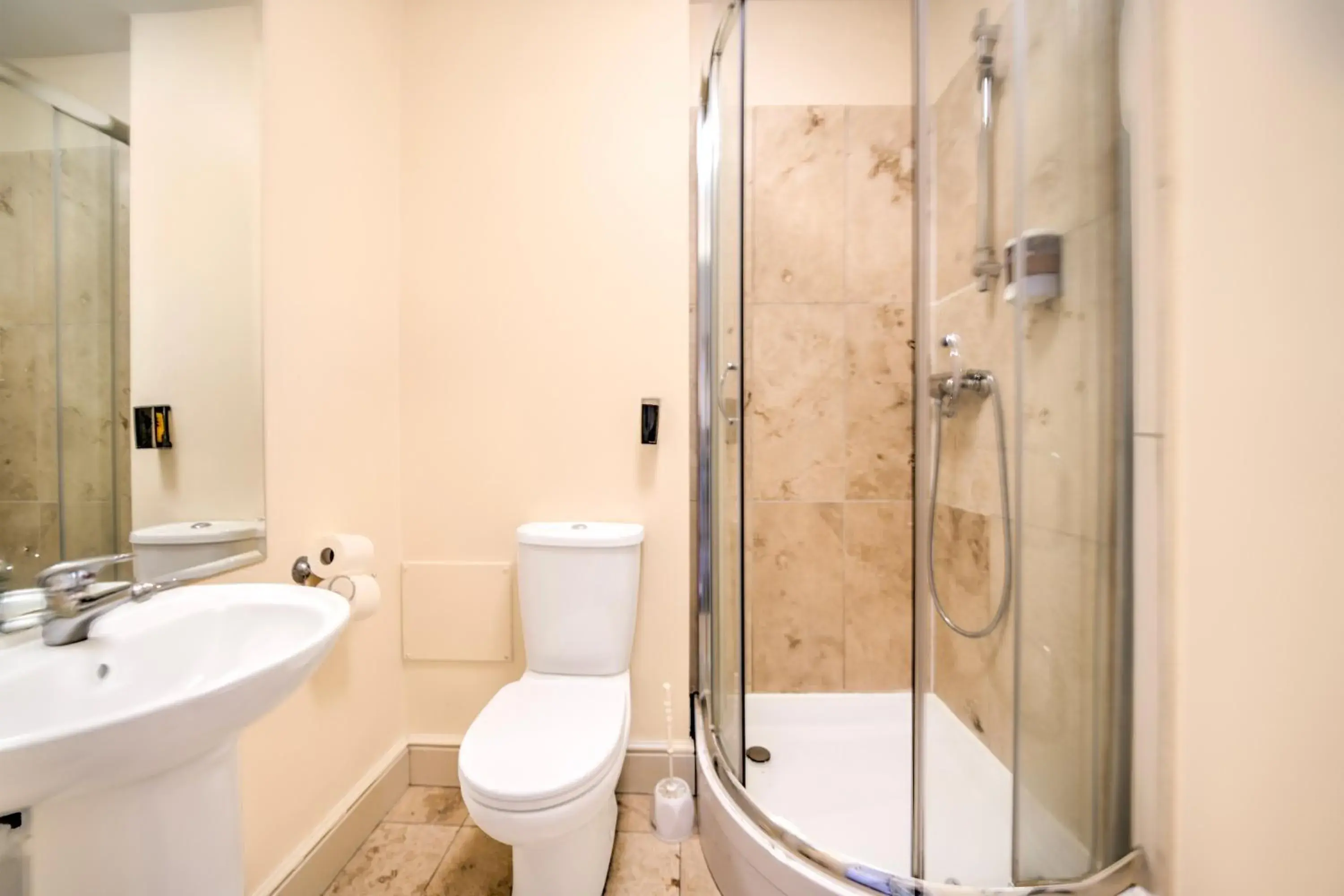 Bathroom in GO2 Gloucester Hotel by OYO Bathroom in GO2 Gloucester Hotel by OYO