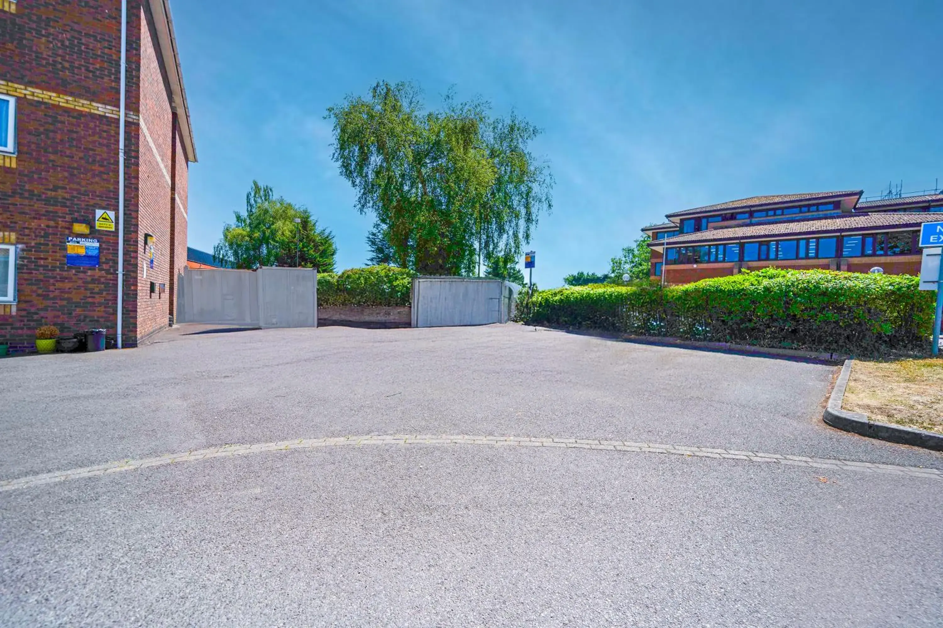 Property building in GO2 Gloucester Hotel by OYO Property building in GO2 Gloucester Hotel by OYO