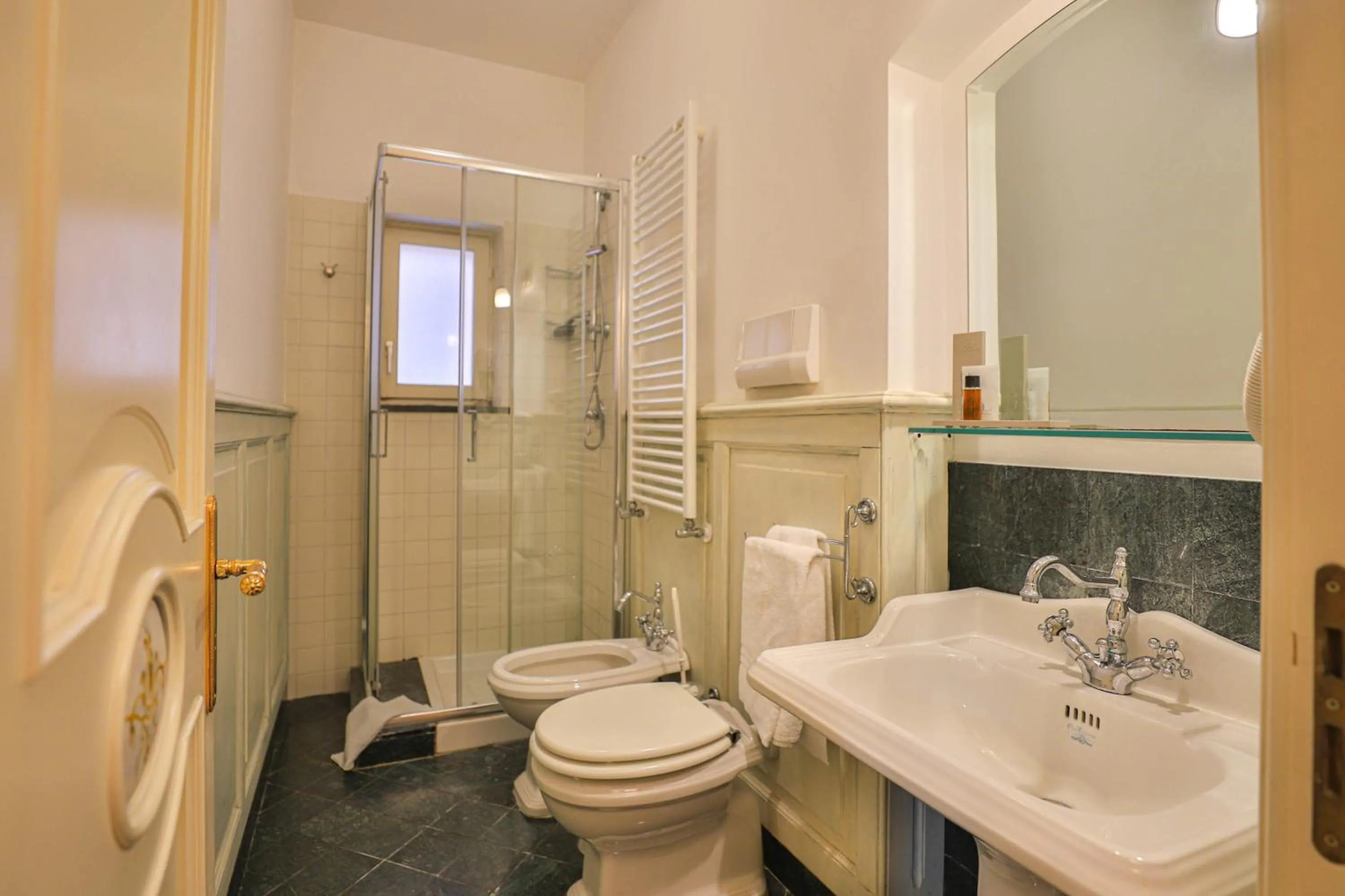 Bathroom in Kriò Suite - Amami Viaggi Collection