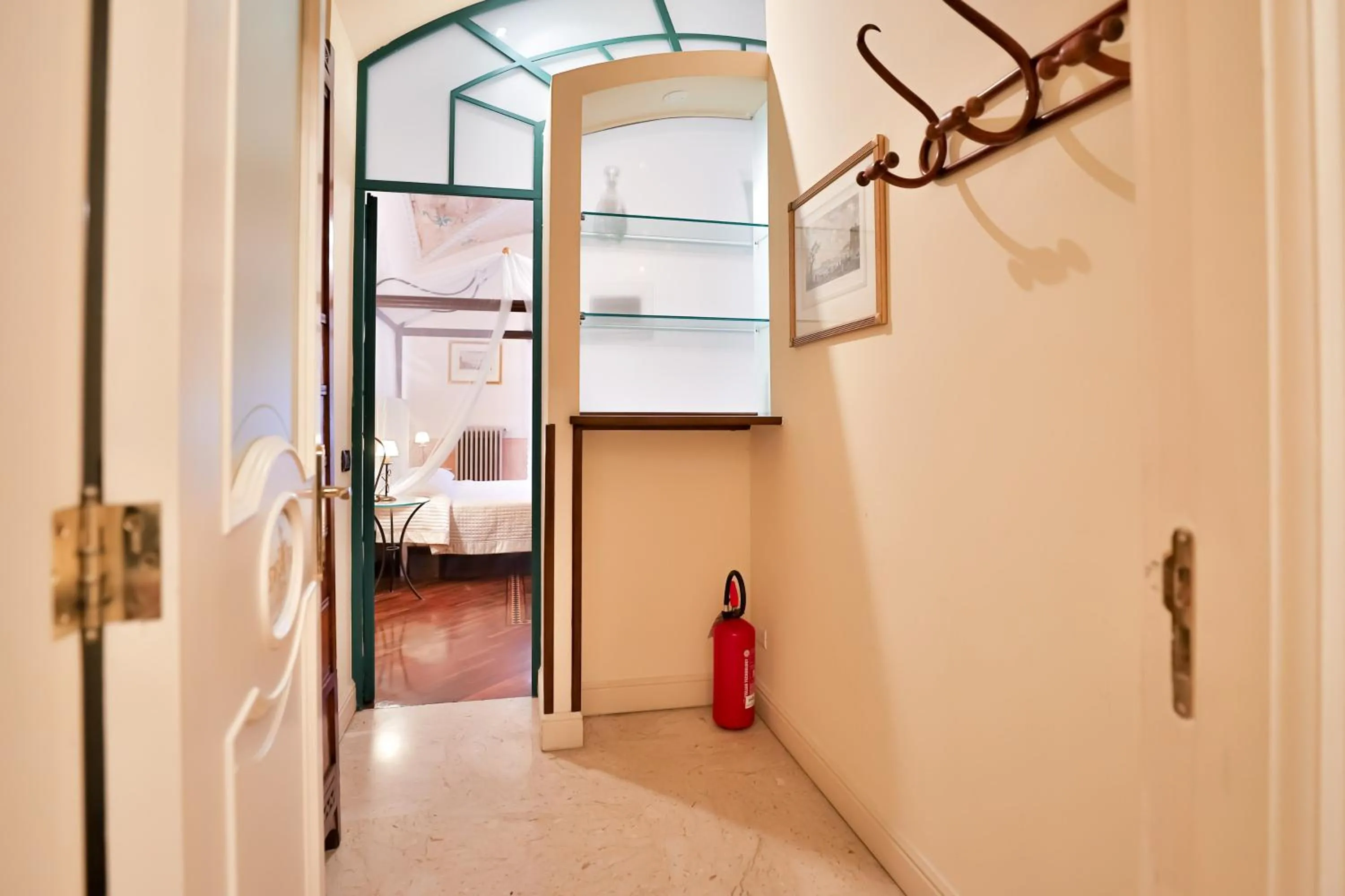 Facade/entrance, Bed in Kriò Suite - Amami Viaggi Collection