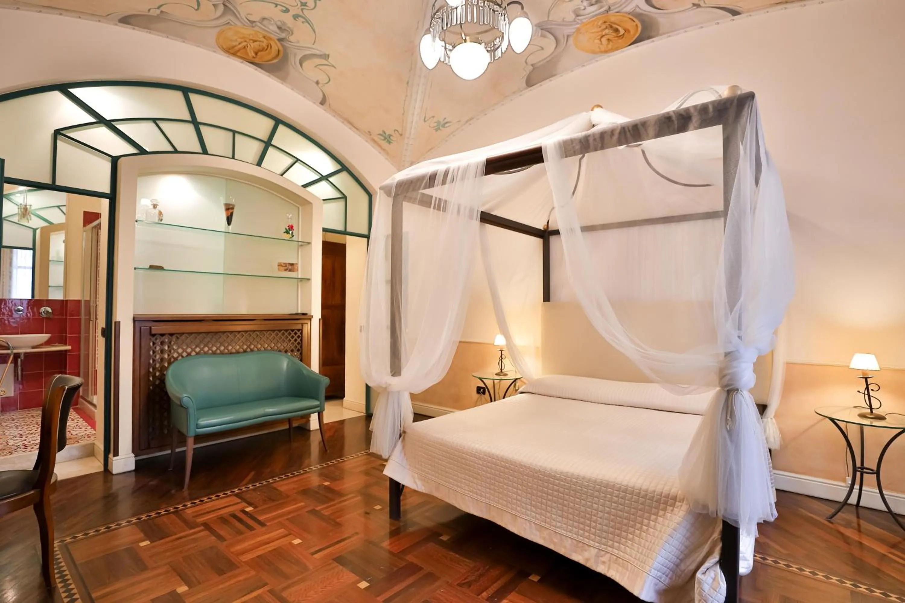 Bed in Kriò Suite - Amami Viaggi Collection