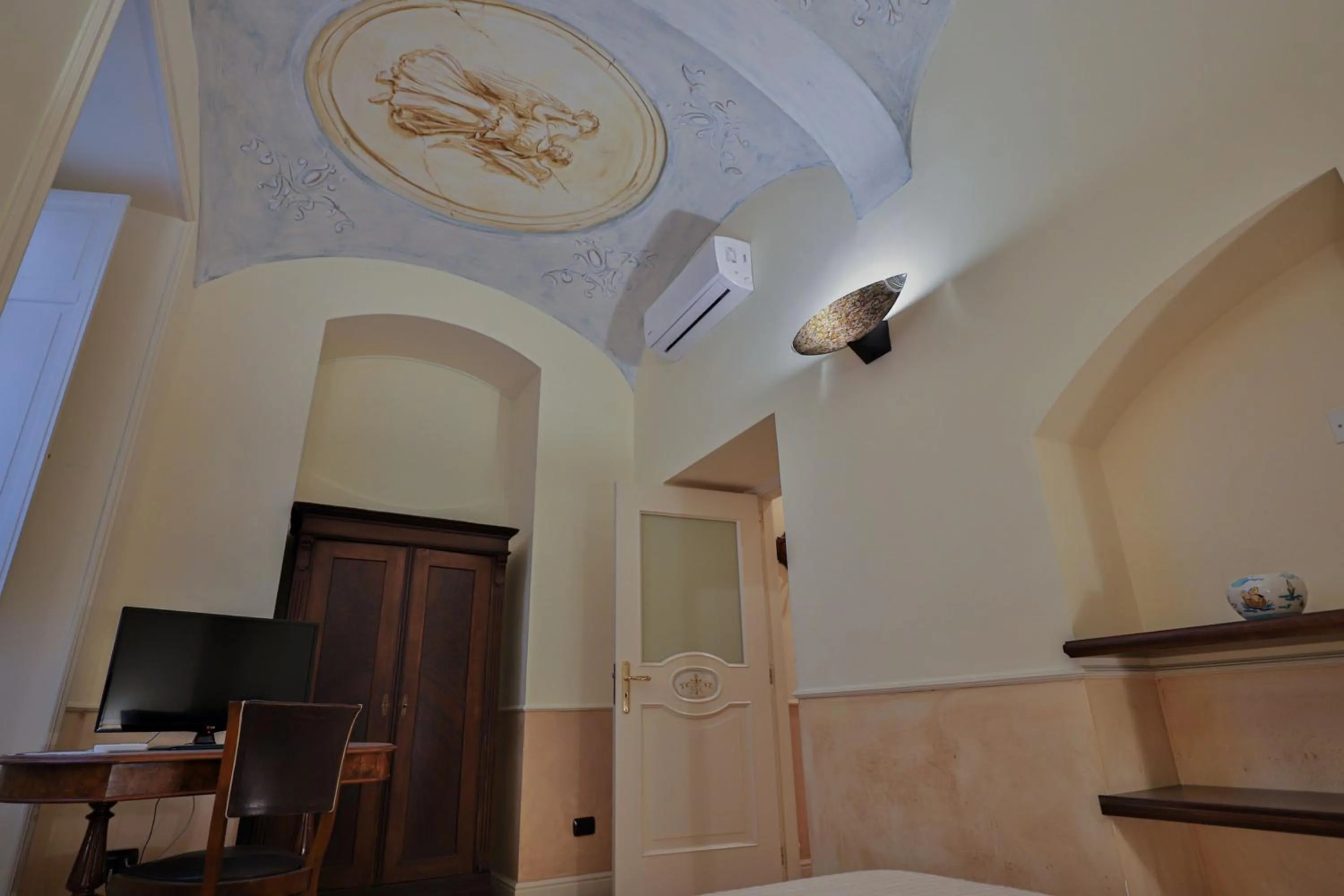 Photo of the whole room in Kriò Suite - Amami Viaggi Collection