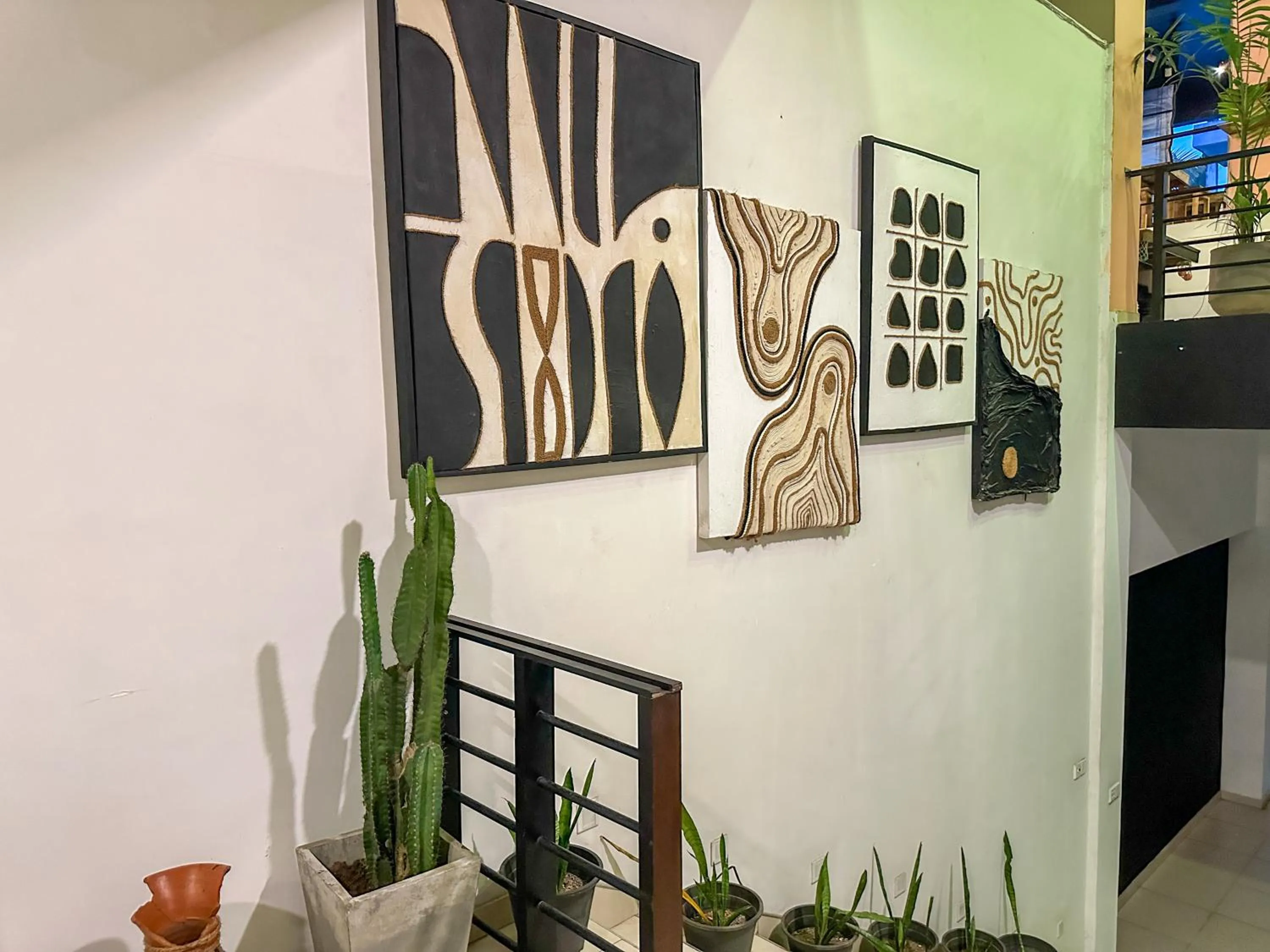 Restaurant/places to eat in Twenty -Two Dazzle Bay