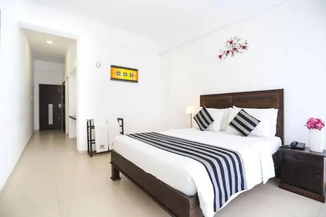 Photo of the whole room, Bed in Twenty -Two Dazzle Bay