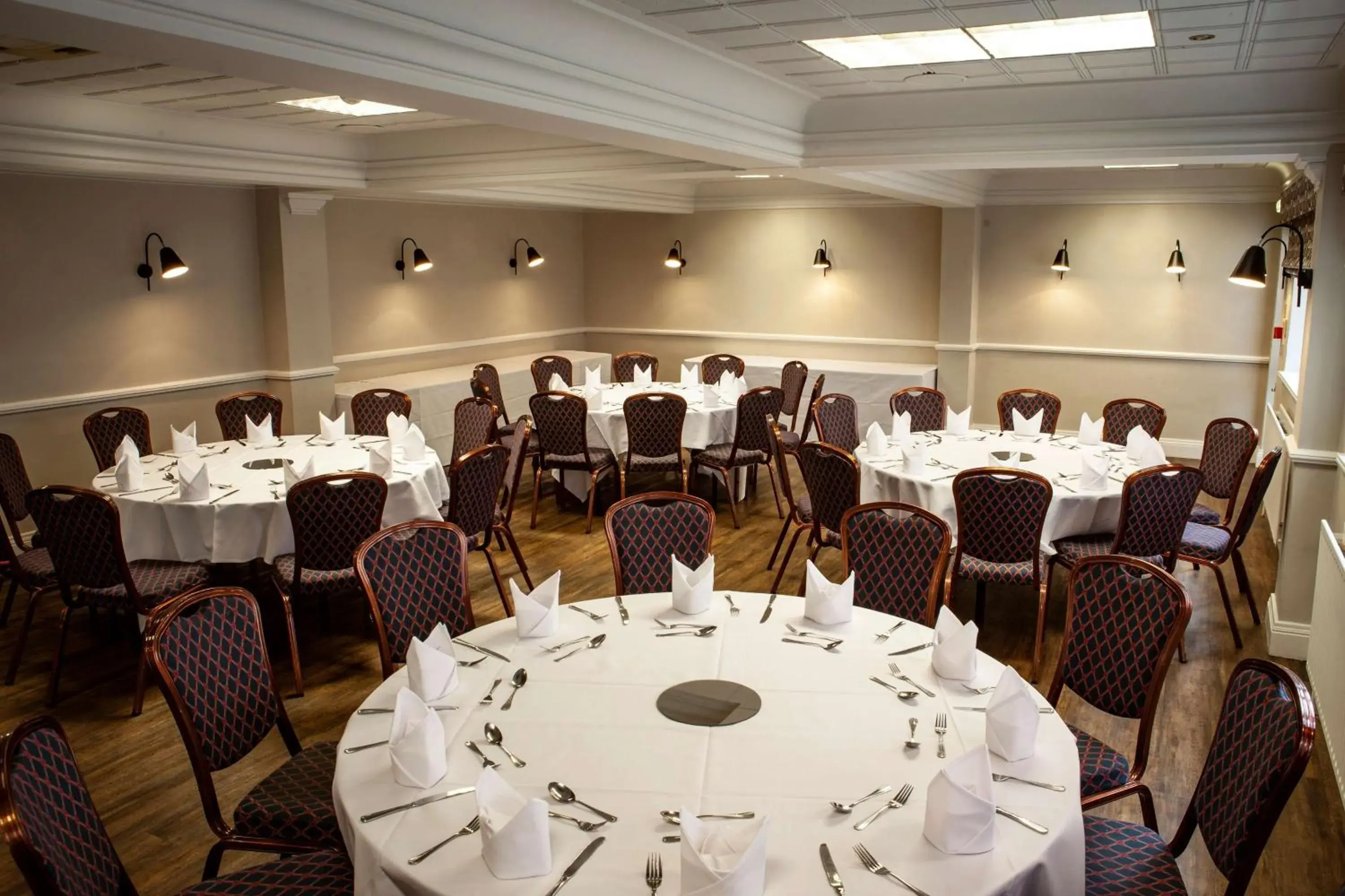 On site, Restaurant/Places to Eat in Best Western Plus Nottingham Westminster Hotel