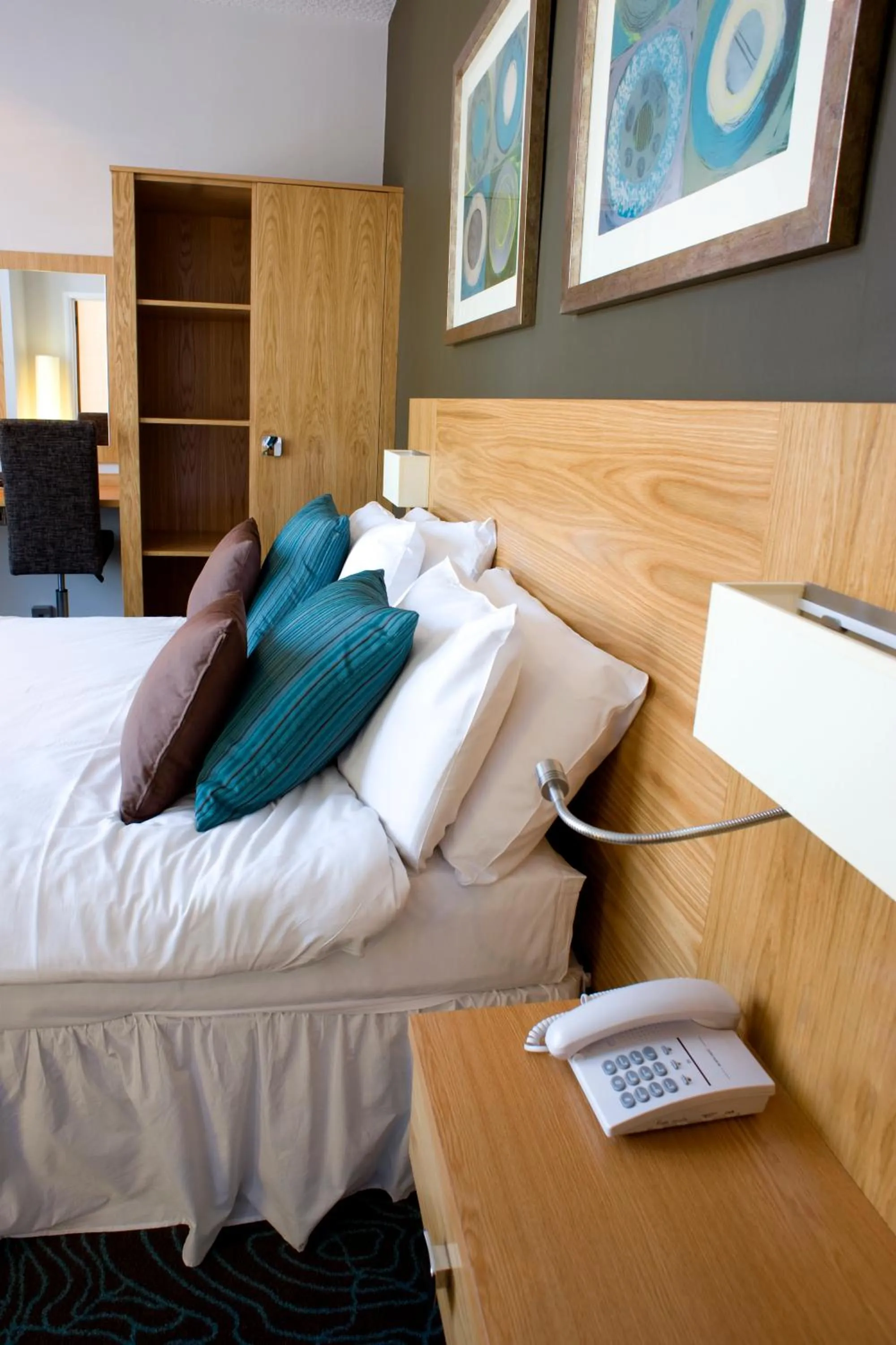 Bed in Best Western Plus Nottingham Westminster Hotel