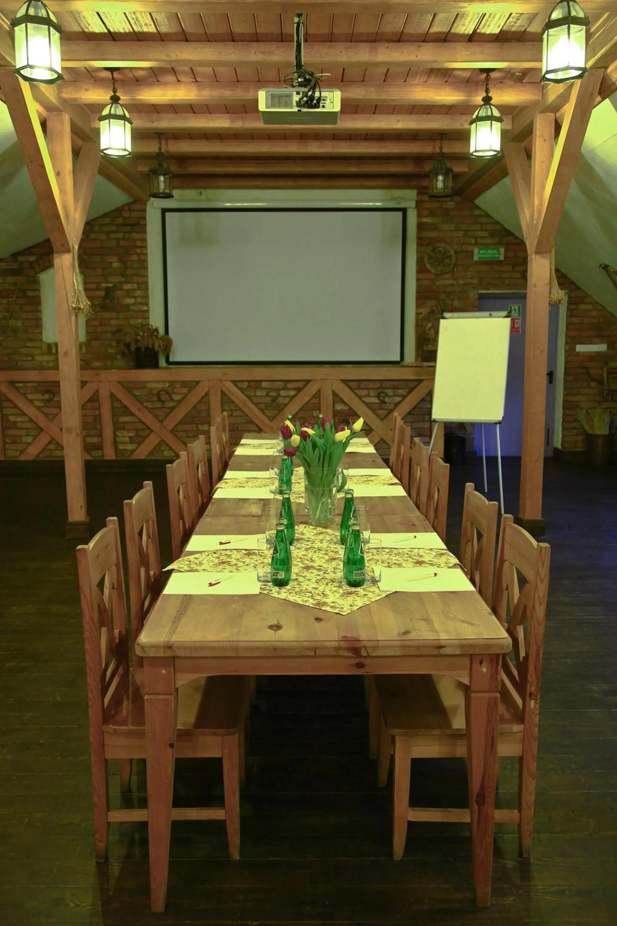 Business facilities in Lipowy Gościniec