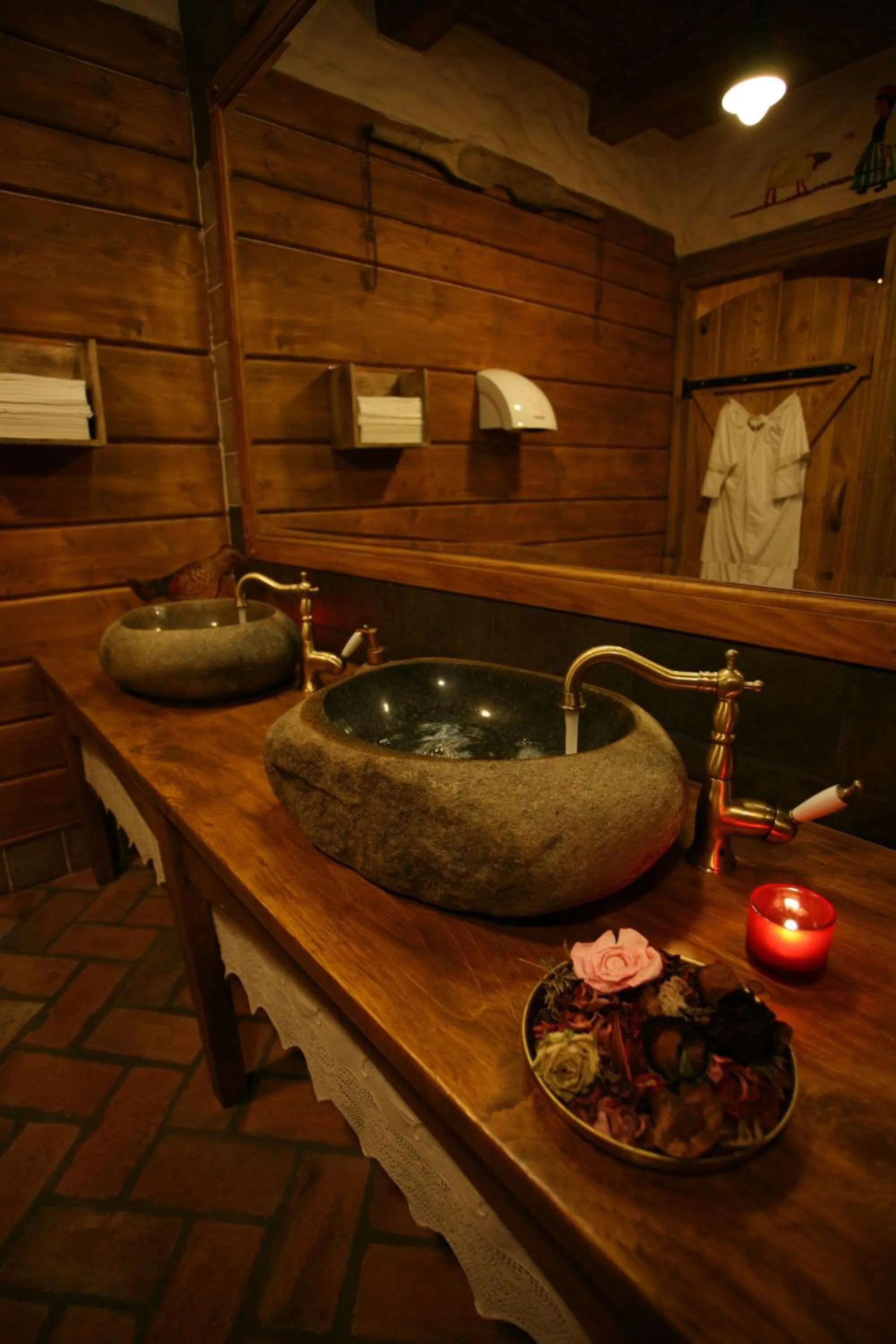 Restaurant/places to eat in Lipowy Gościniec