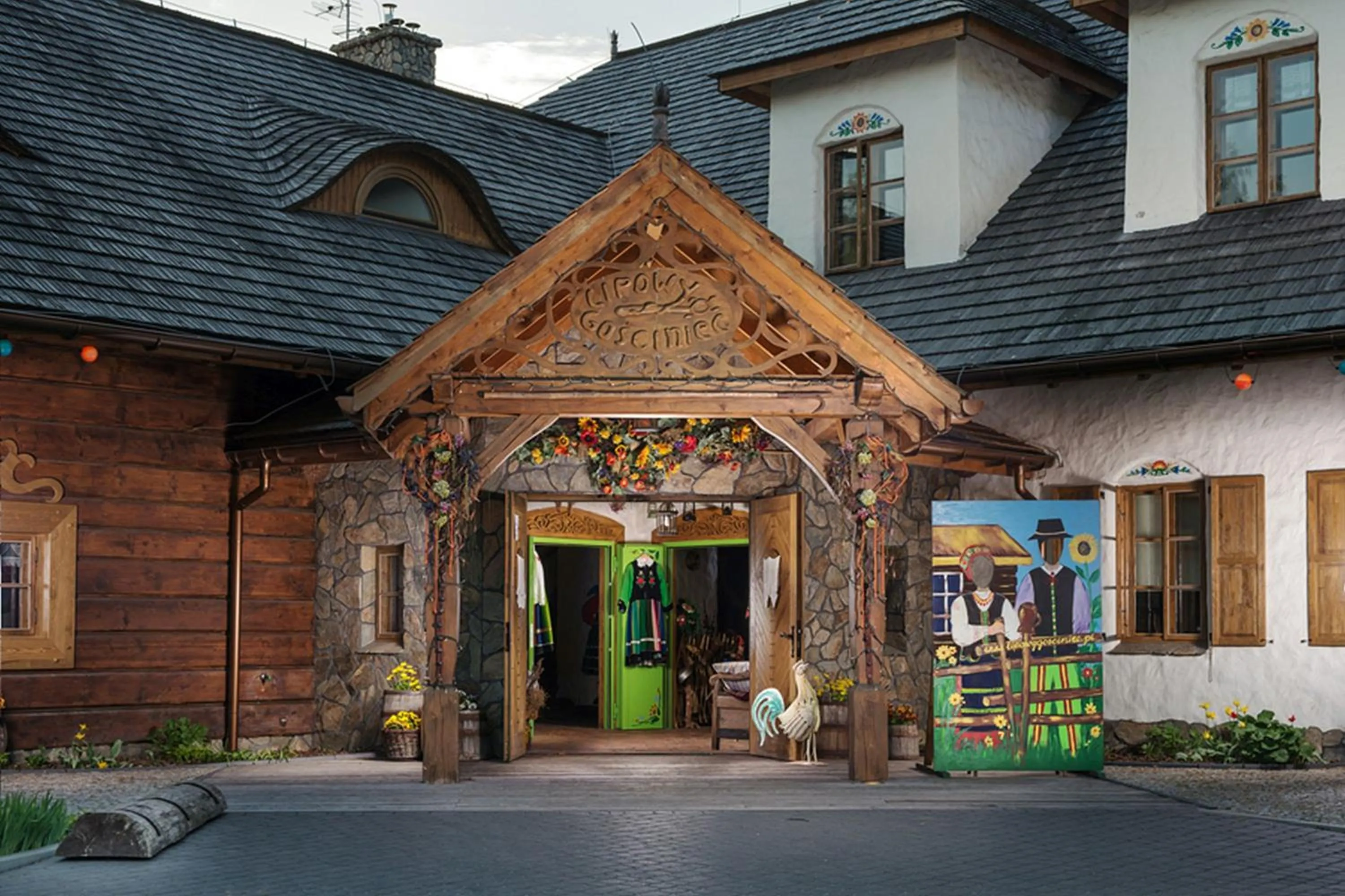 Facade/entrance in Lipowy Gościniec