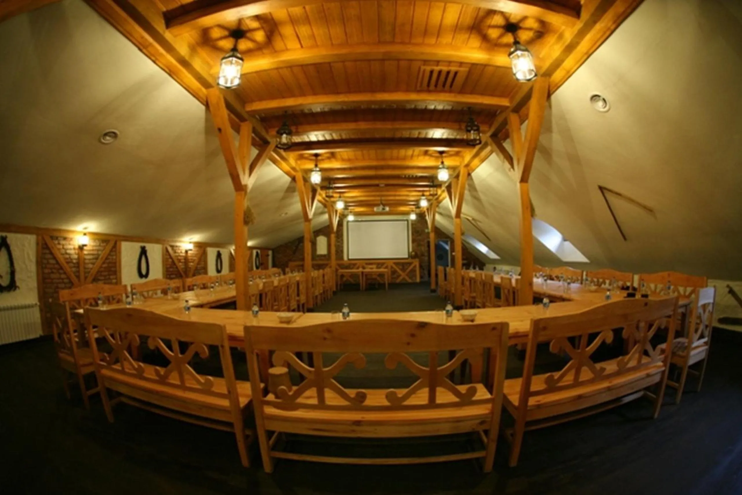 Business facilities in Lipowy Gościniec