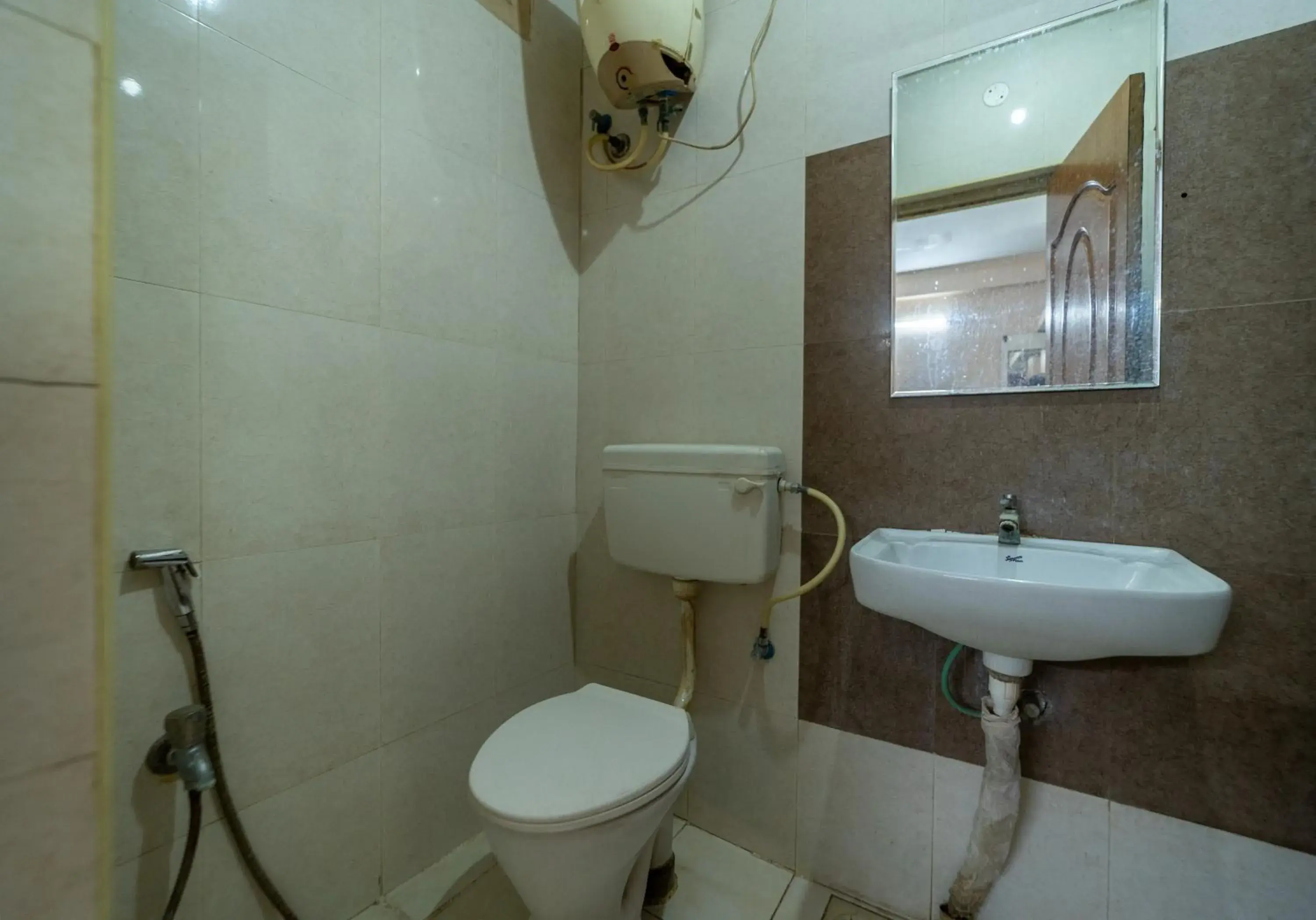Shower in Nataraja Residency Shower in Nataraja Residency