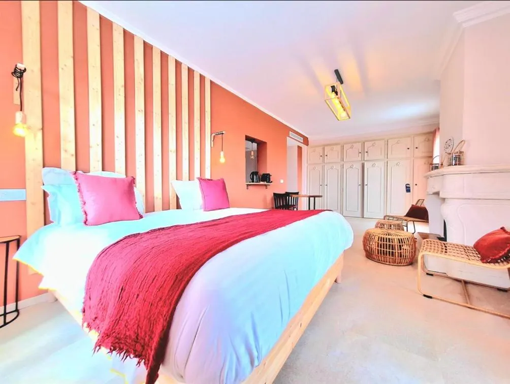 Bed in Domaine de la Mautanne