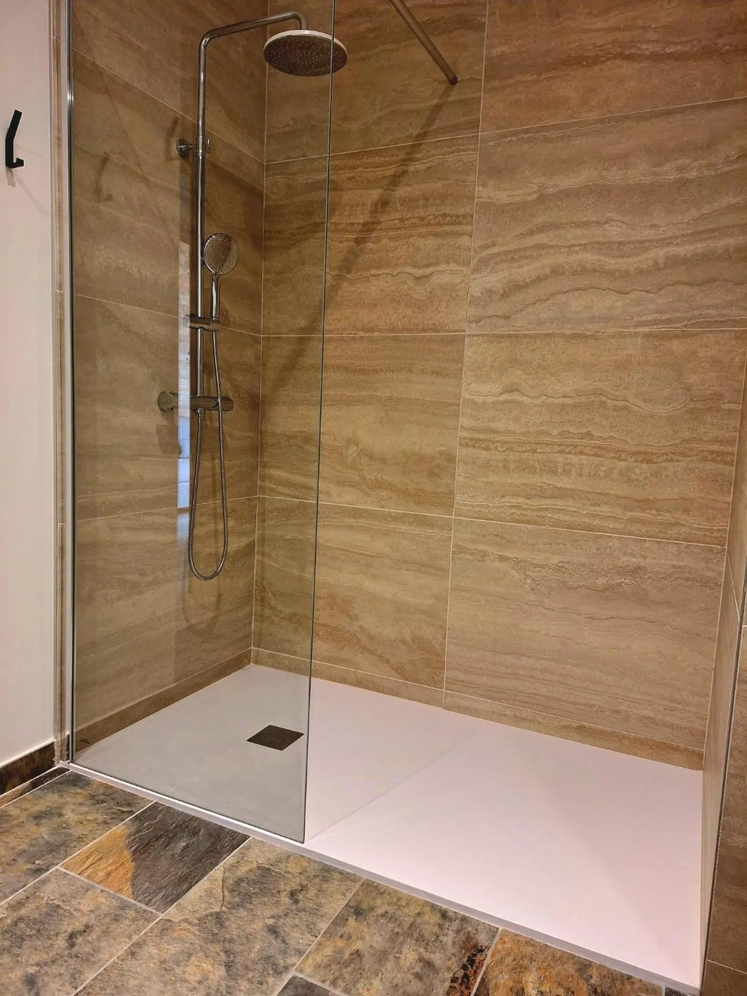 Shower in Domaine de la Mautanne